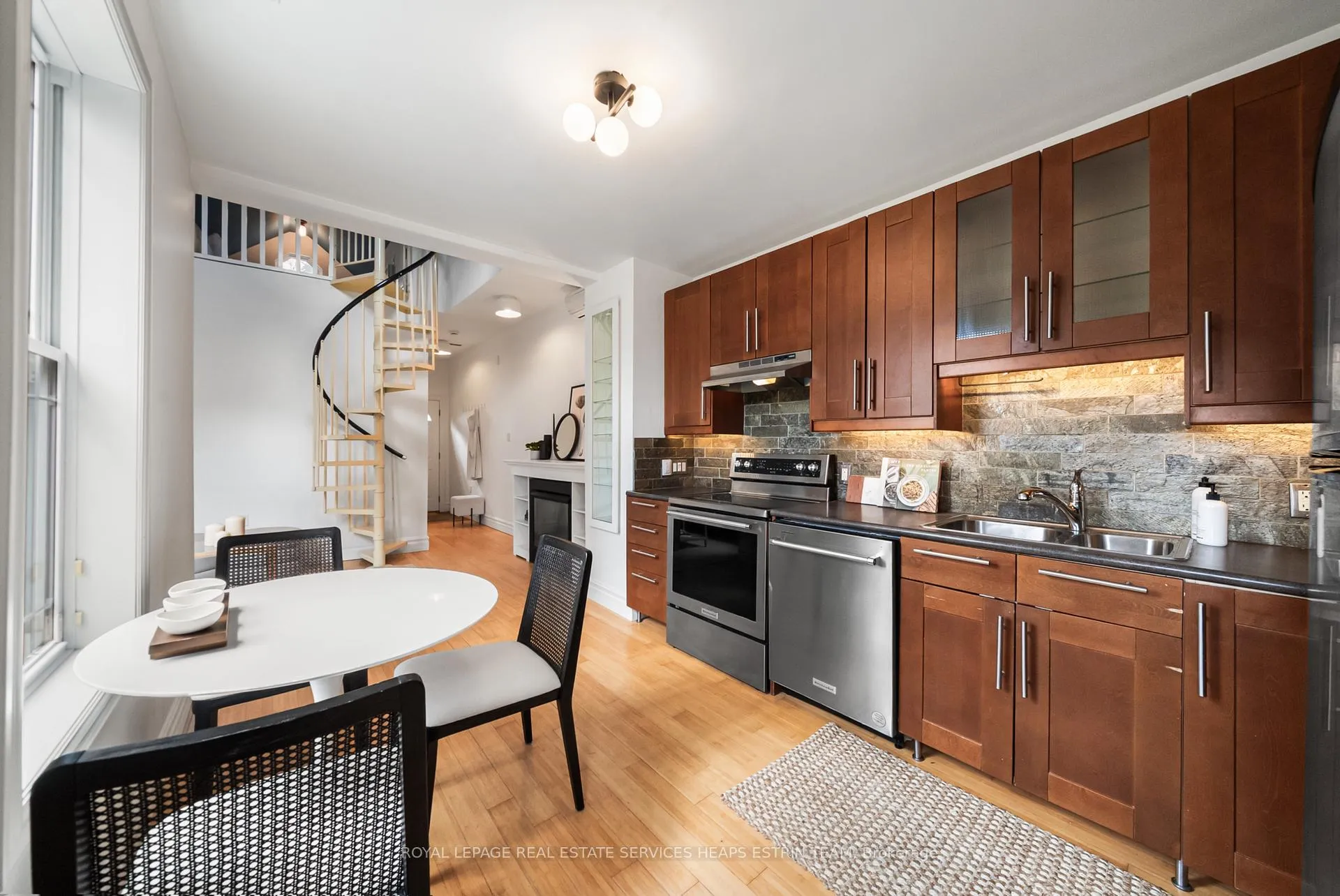 Photo 8 of 95 1/2 Fuller Avenue, Toronto, Roncesvalles — HOMEH