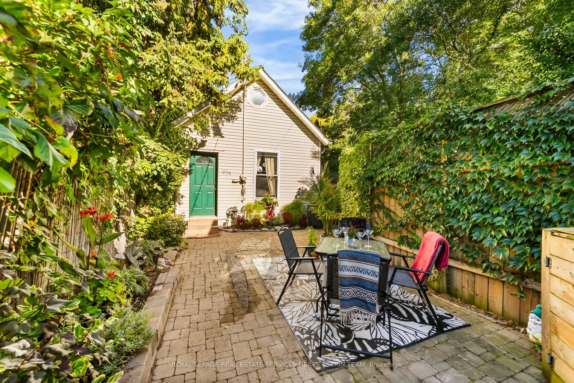 Photo 21 of 95 1/2 Fuller Avenue, Toronto, Roncesvalles — HOMEH