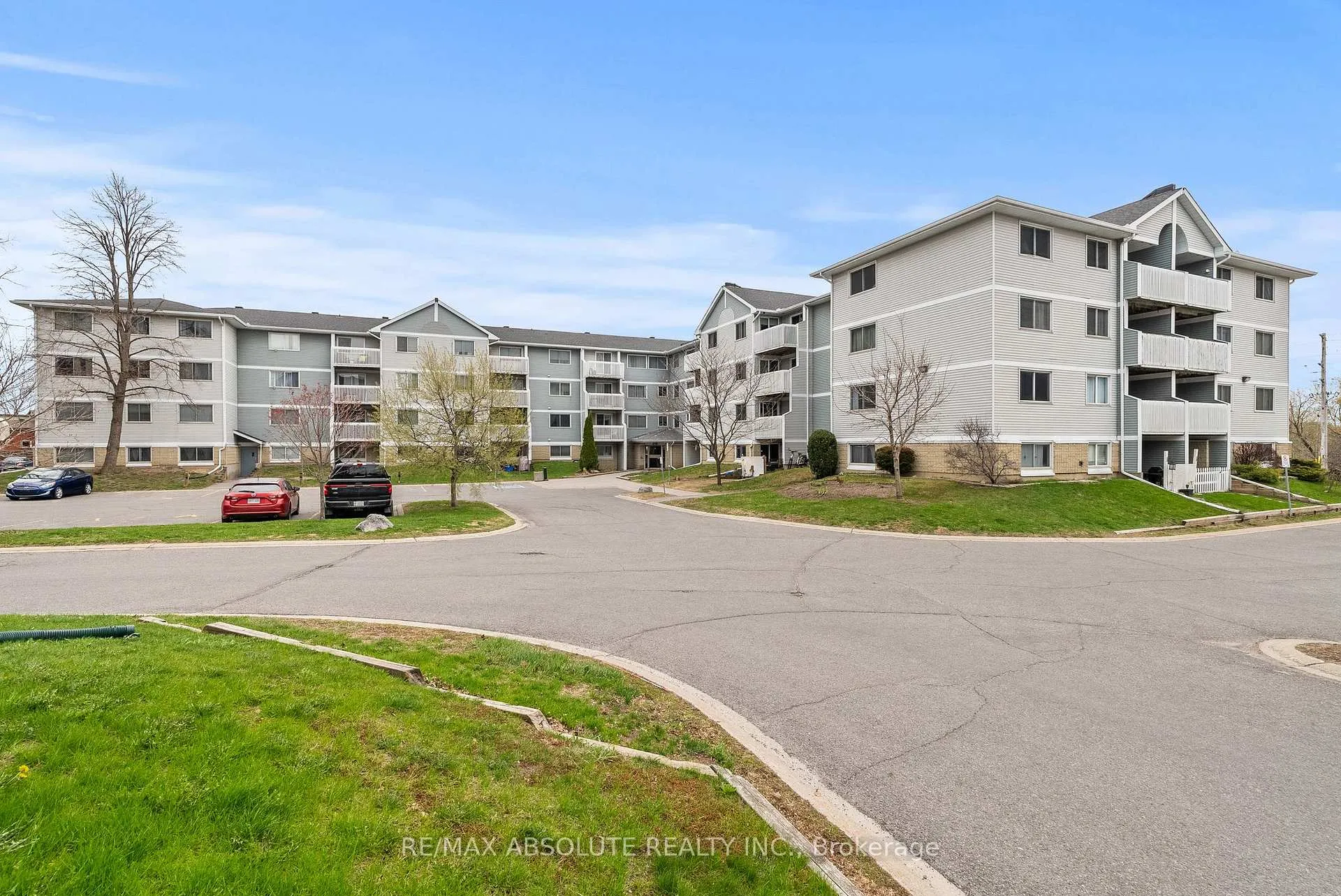 Photo 1 of Unit 415, 216 Viewmount Drive, Ottawa, Borden Farm/Stewart Farm/Carleton Heights/Parkwood Hills — HOMEH