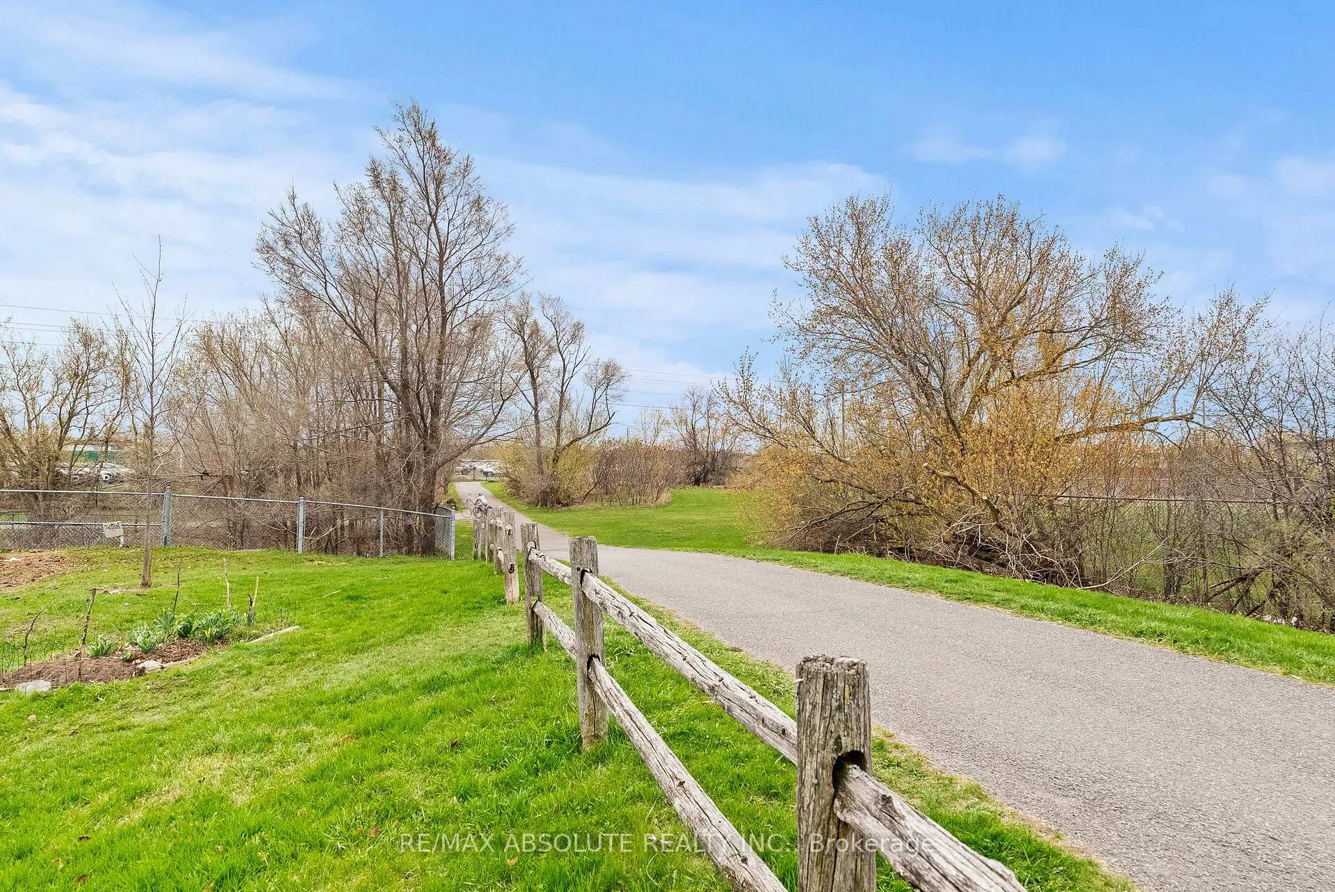 Photo 29 of Unit 415, 216 Viewmount Drive, Ottawa, Borden Farm/Stewart Farm/Carleton Heights/Parkwood Hills — HOMEH