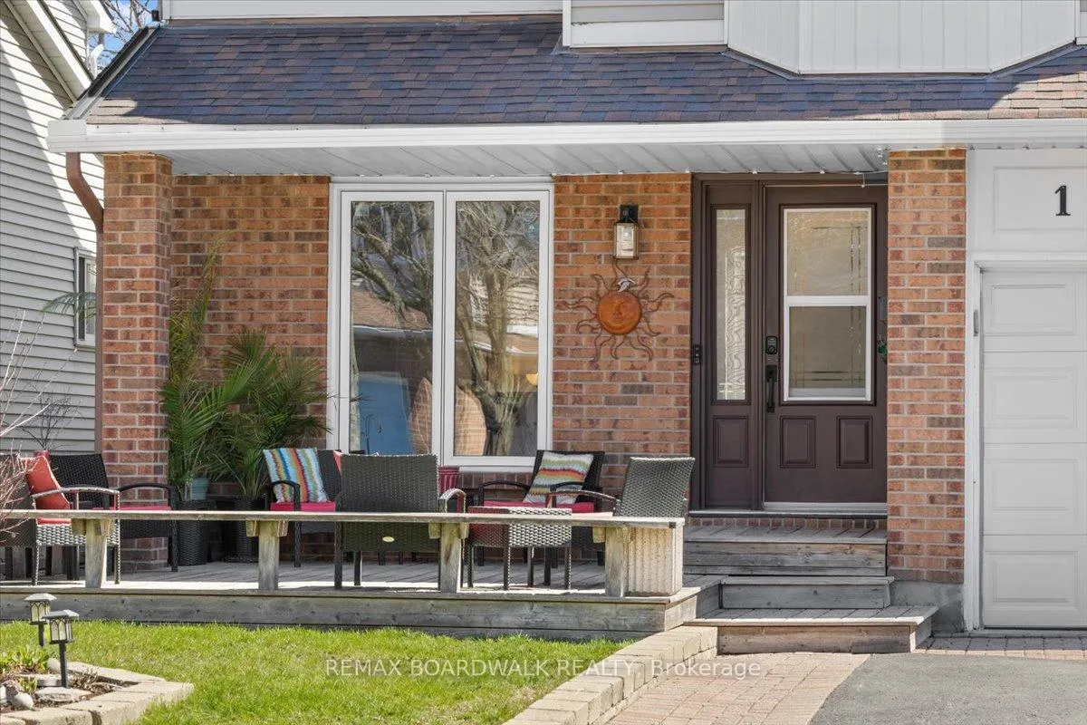 Photo 2 of 1837 Windflower Way, Ottawa, Chapel Hill — HOMEH