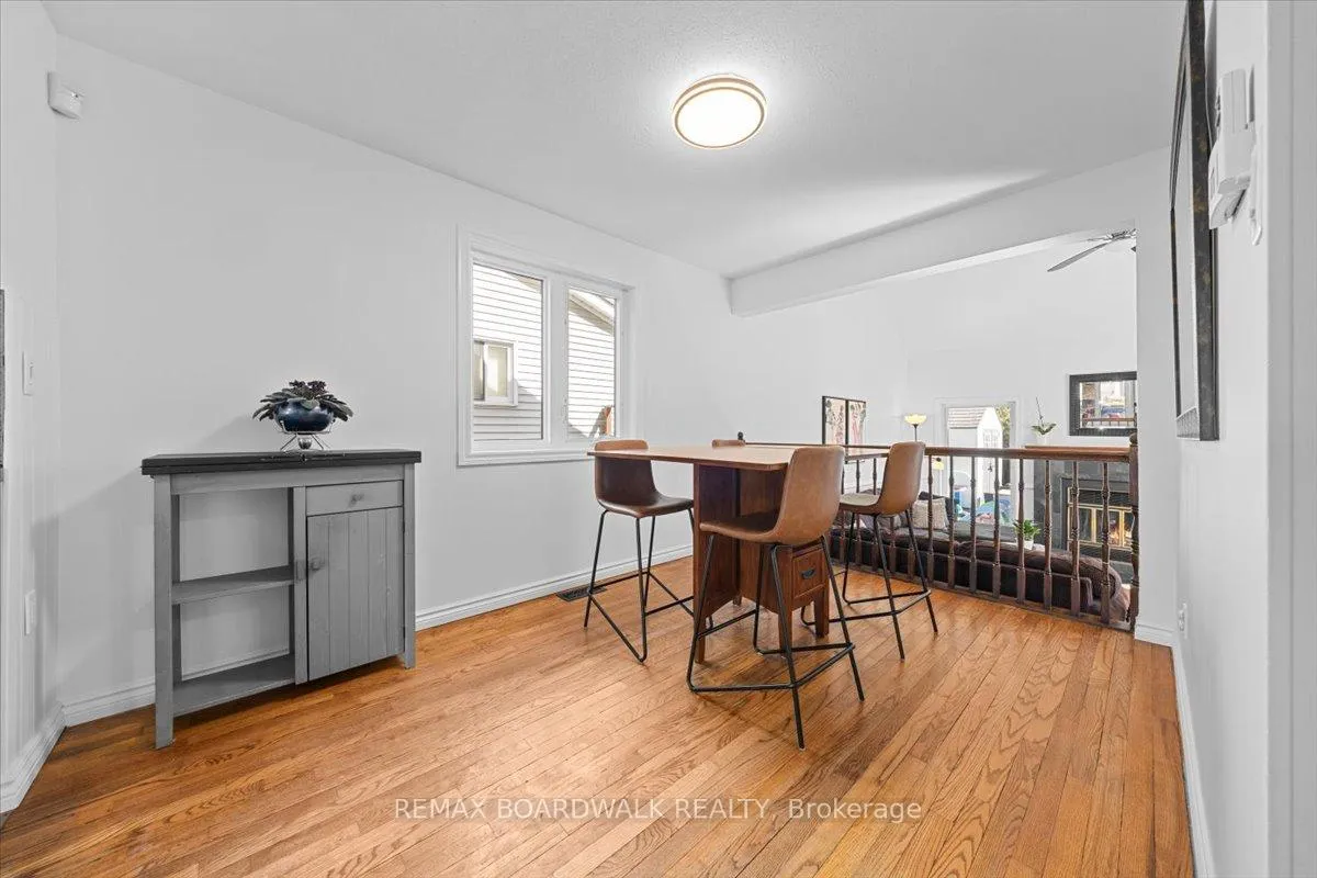 Photo 5 of 1837 Windflower Way, Ottawa, Chapel Hill — HOMEH