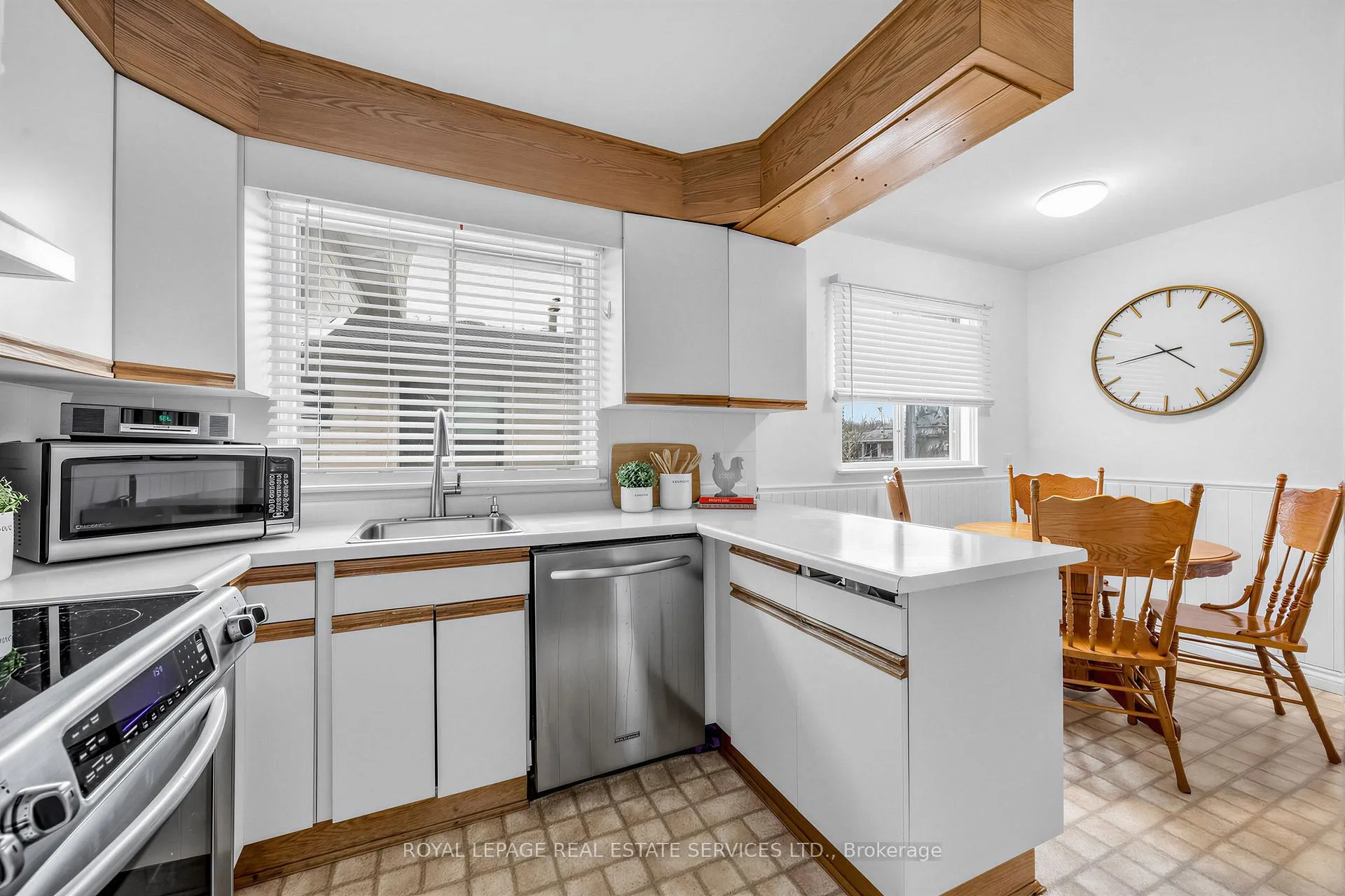 Photo 7 of 16 Donnacona Crescent, Scarborough, West Hill — HOMEH
