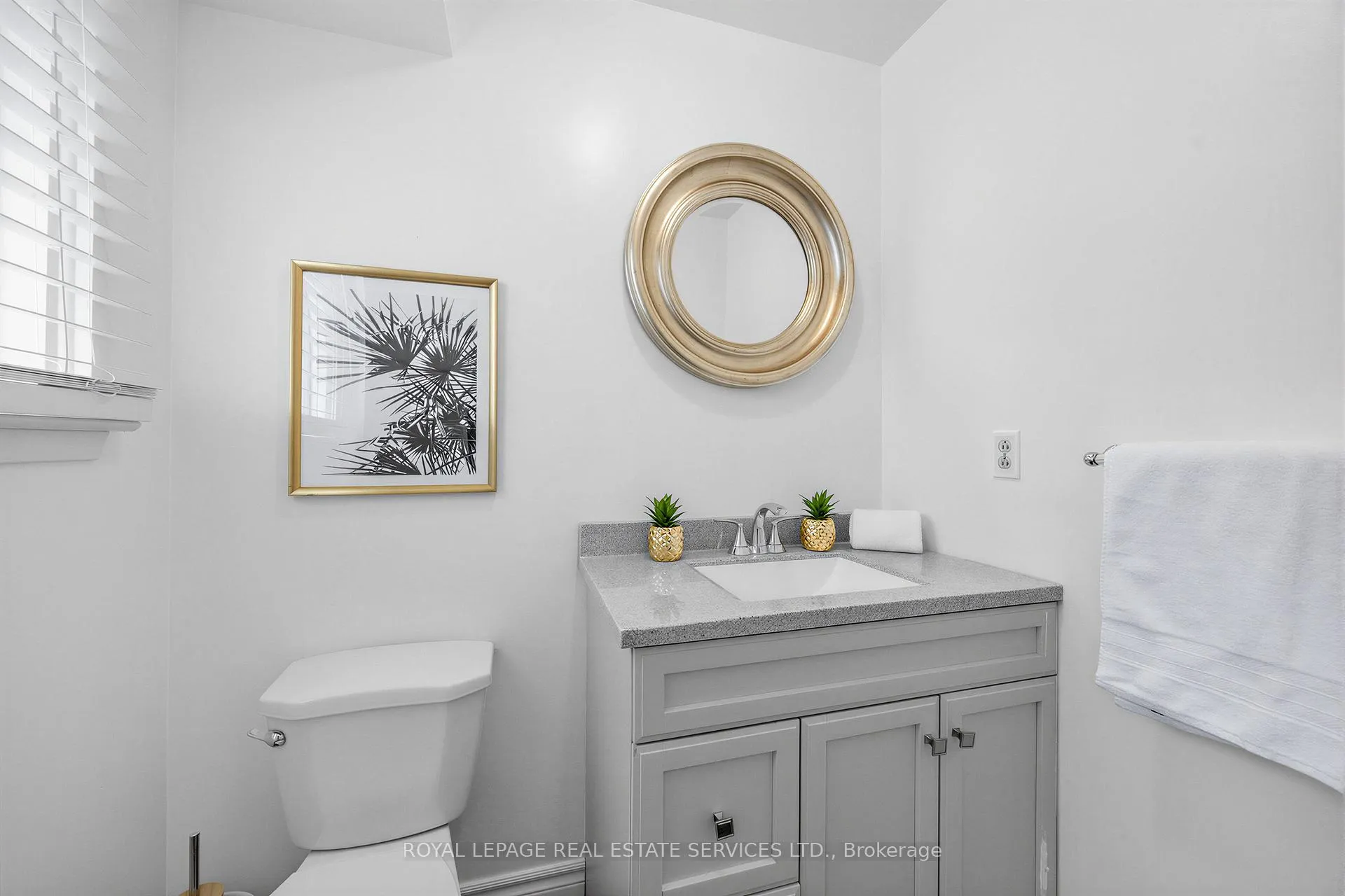 Photo 9 of 16 Donnacona Crescent, Scarborough, West Hill — HOMEH