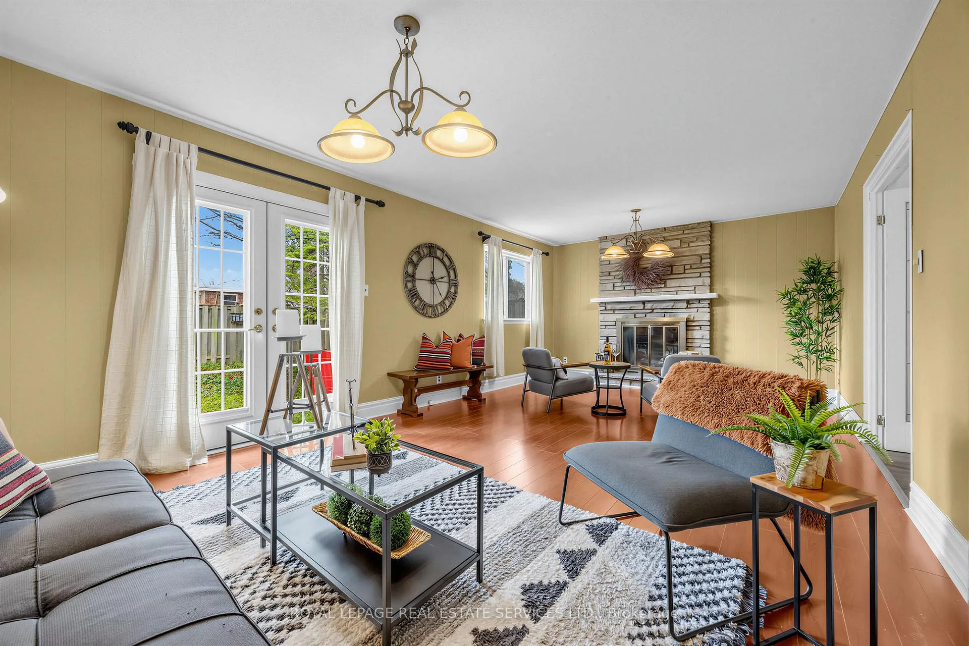 Photo 11 of 16 Donnacona Crescent, Scarborough, West Hill — HOMEH