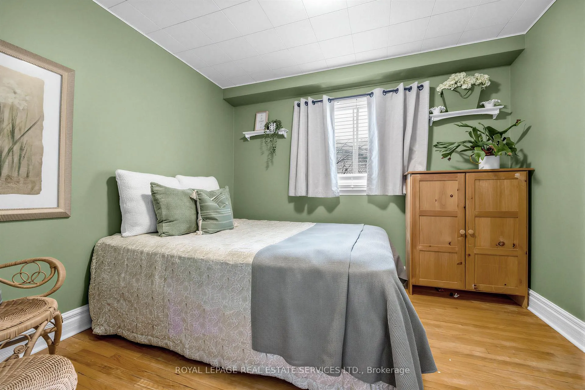 Photo 14 of 16 Donnacona Crescent, Scarborough, West Hill — HOMEH