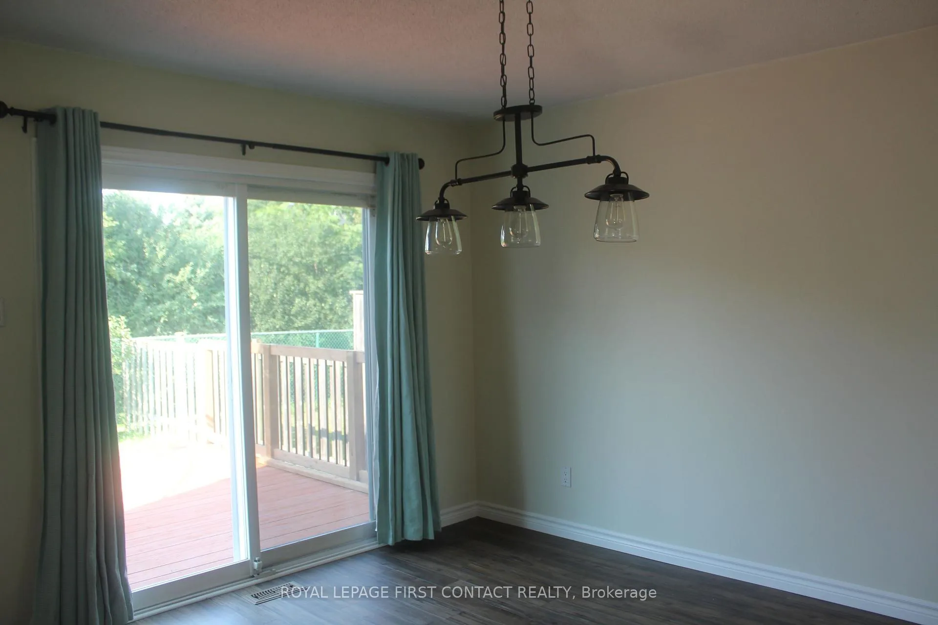 Photo 13 of 16 Rosenfeld Drive, Barrie, Grove East — HOMEH