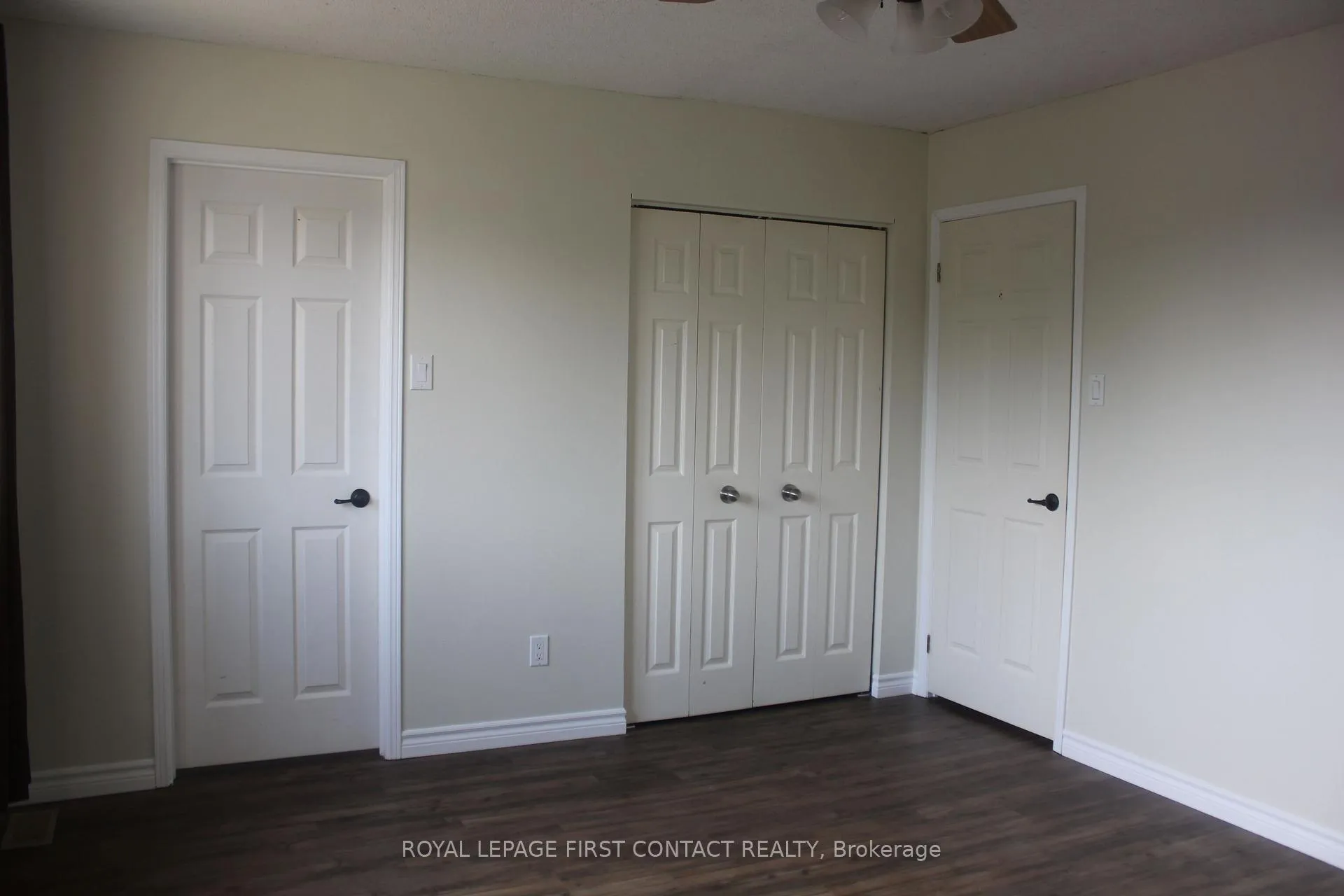 Photo 17 of 16 Rosenfeld Drive, Barrie, Grove East — HOMEH