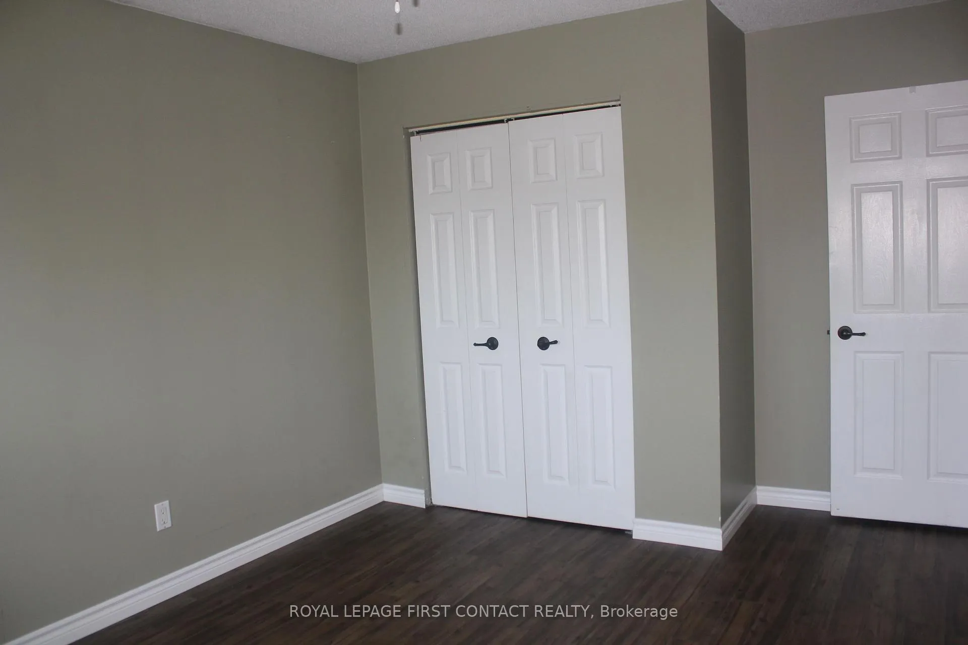 Photo 20 of 16 Rosenfeld Drive, Barrie, Grove East — HOMEH