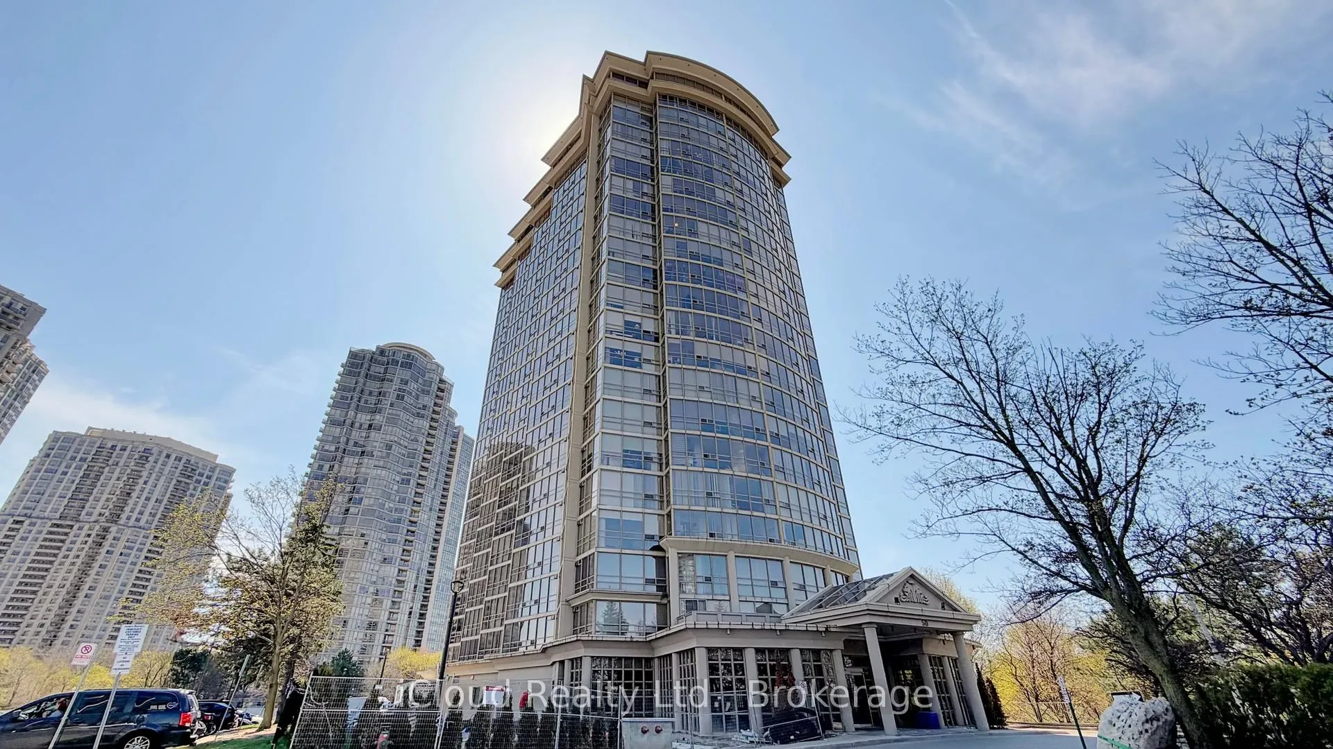 Front of Unit PH10, 50 Eglinton Avenue W