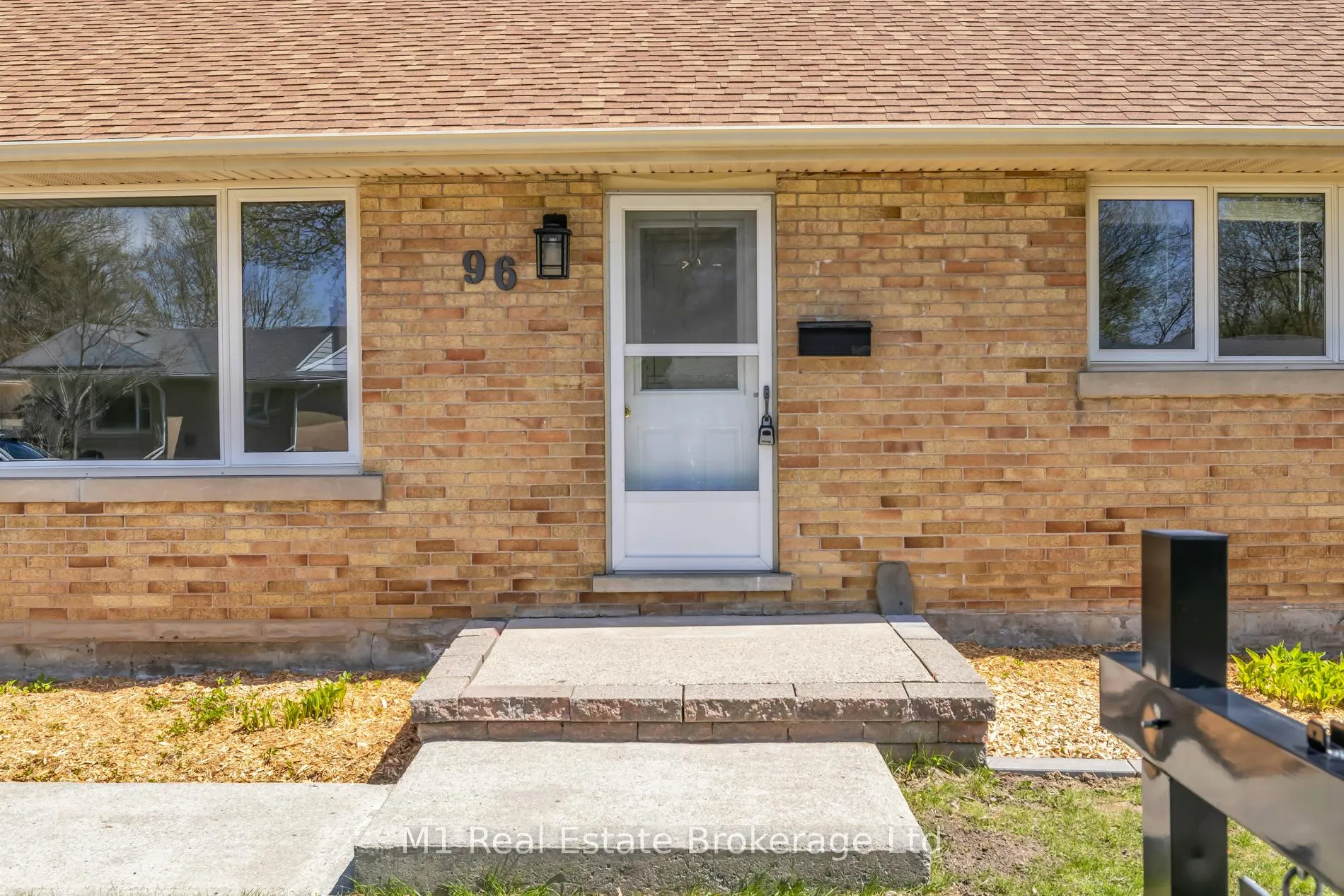 Photo 5 of 96 Siebert Avenue, Kitchener — HOMEH