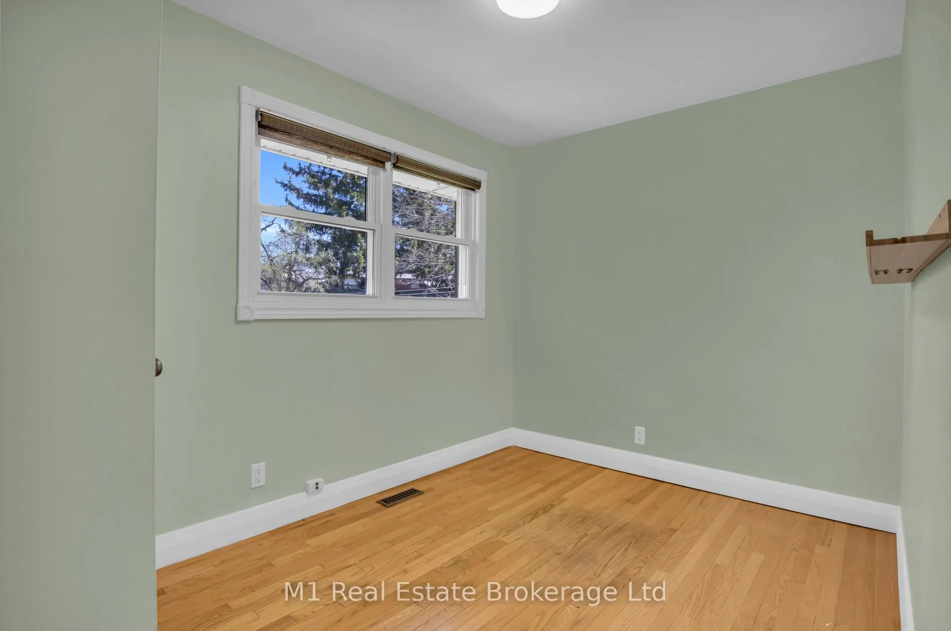 Photo 21 of 96 Siebert Avenue, Kitchener — HOMEH