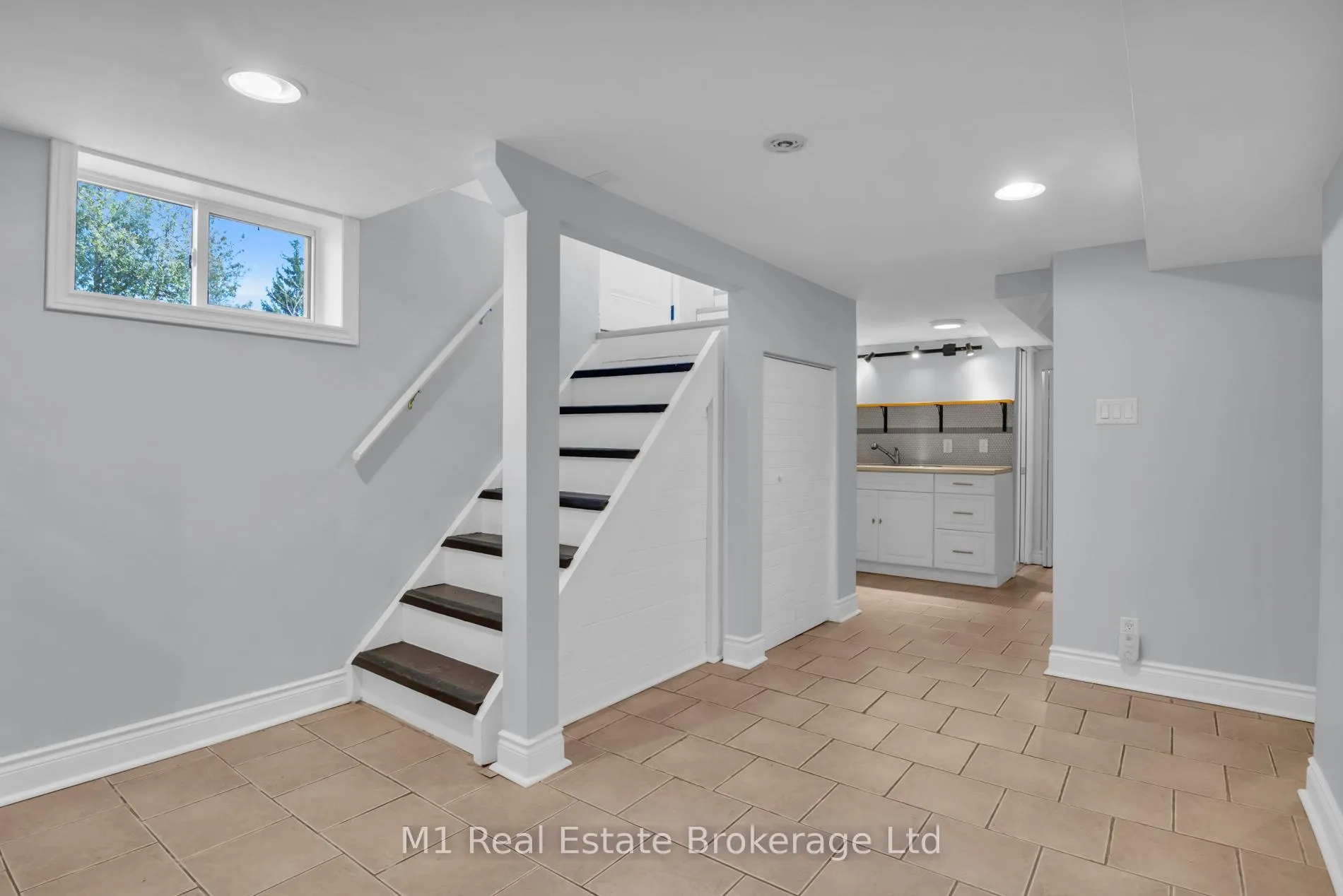 Photo 24 of 96 Siebert Avenue, Kitchener — HOMEH