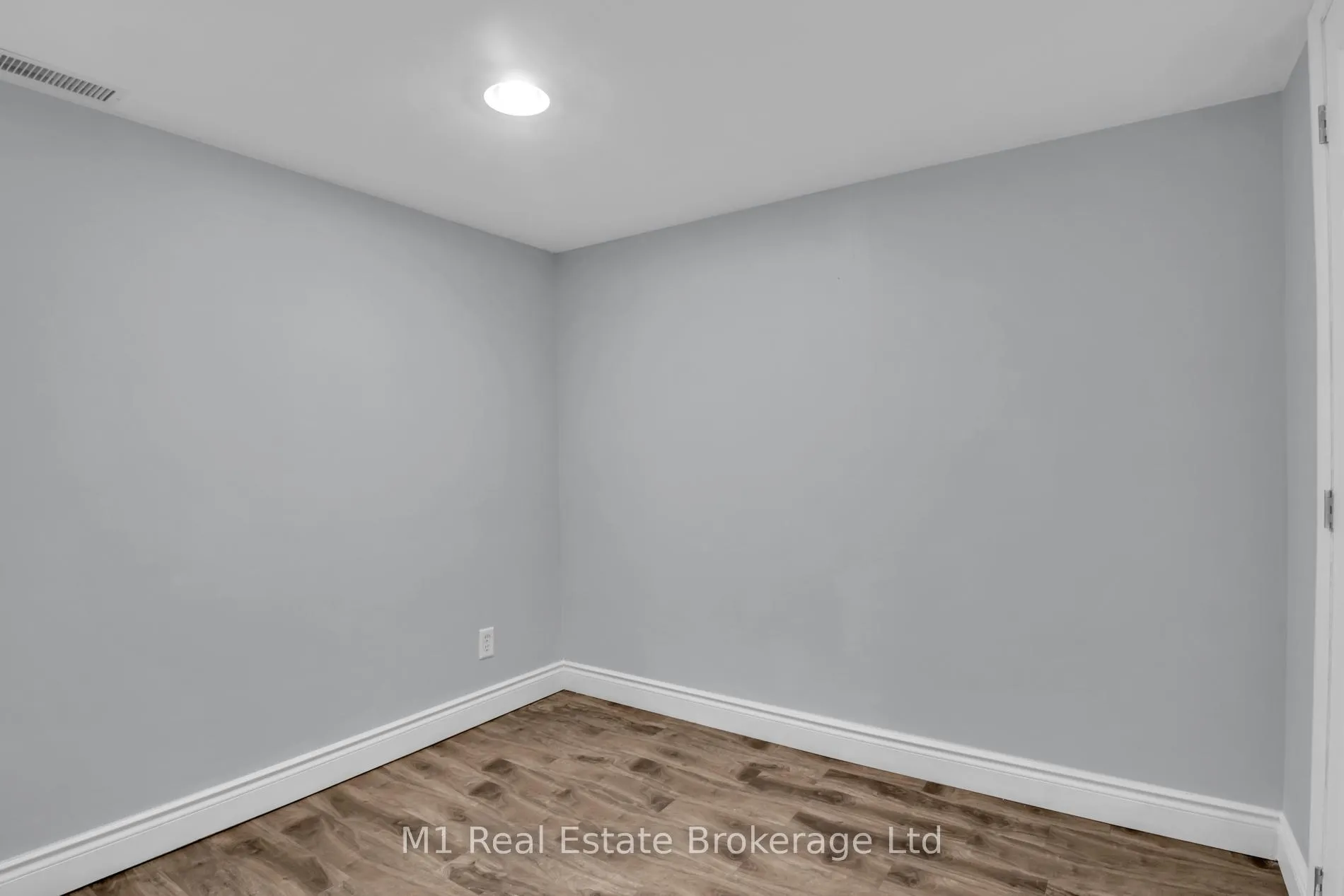 Photo 30 of 96 Siebert Avenue, Kitchener — HOMEH