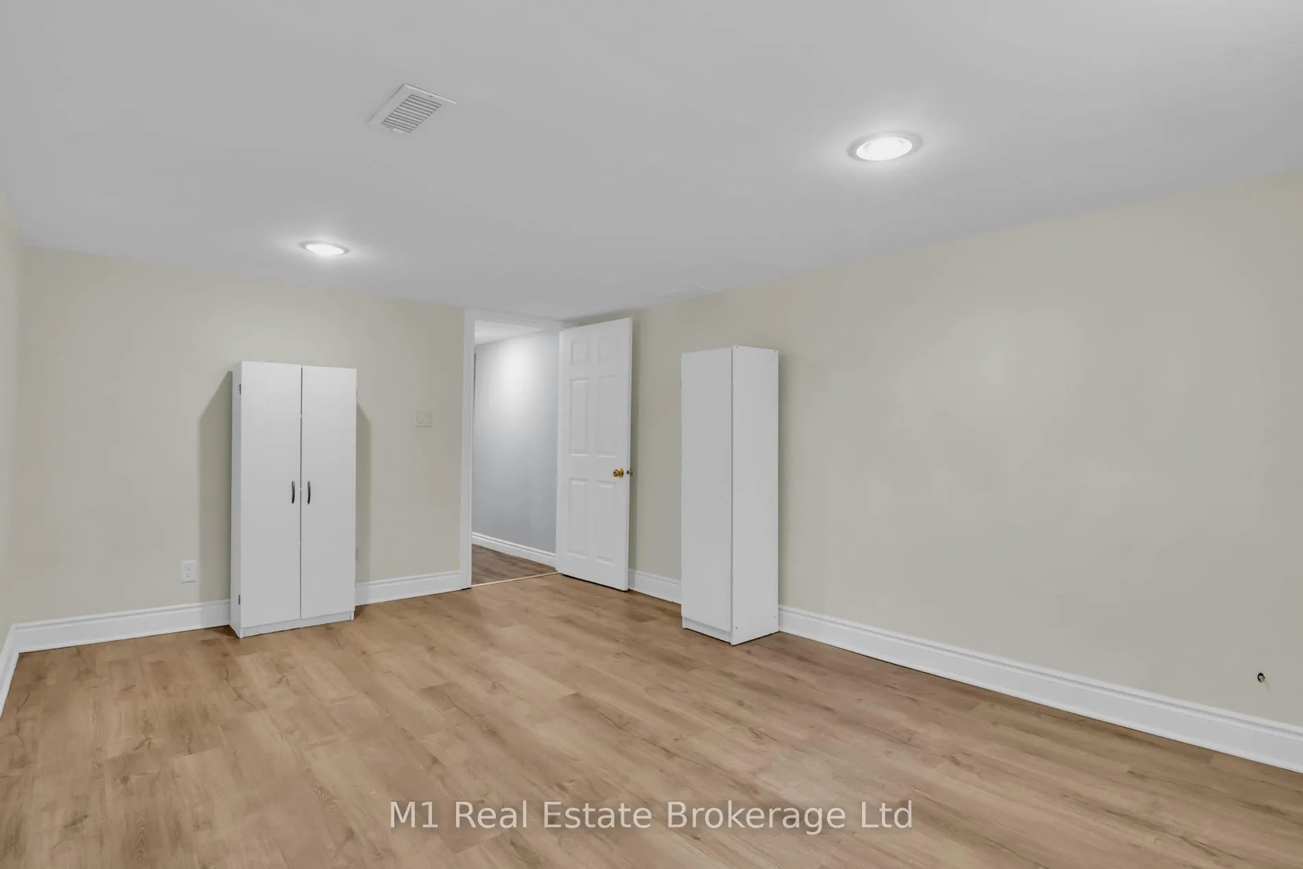 Photo 33 of 96 Siebert Avenue, Kitchener — HOMEH