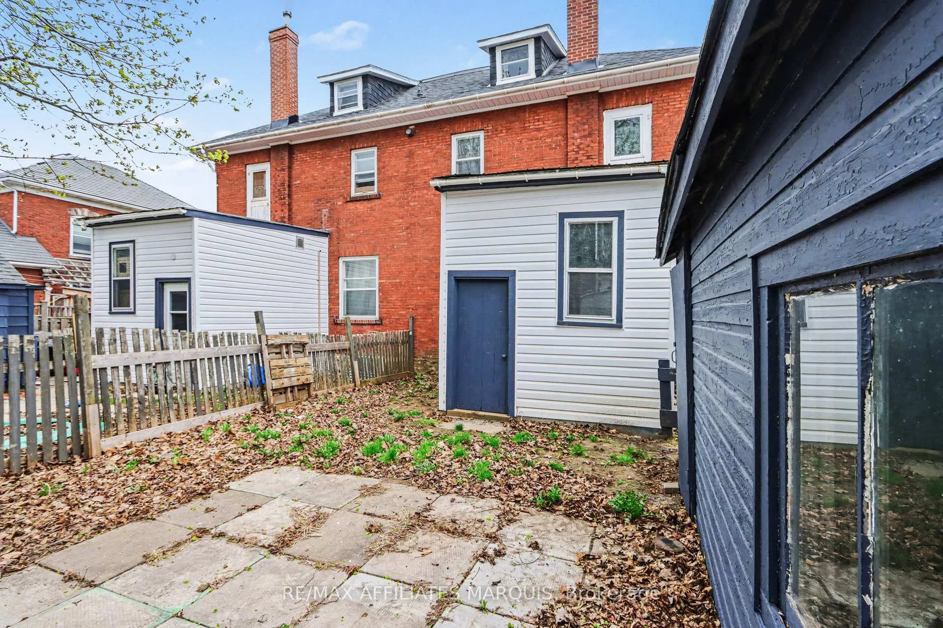 Photo 2 of 49-51 McGill Street N, Smiths Falls — HOMEH