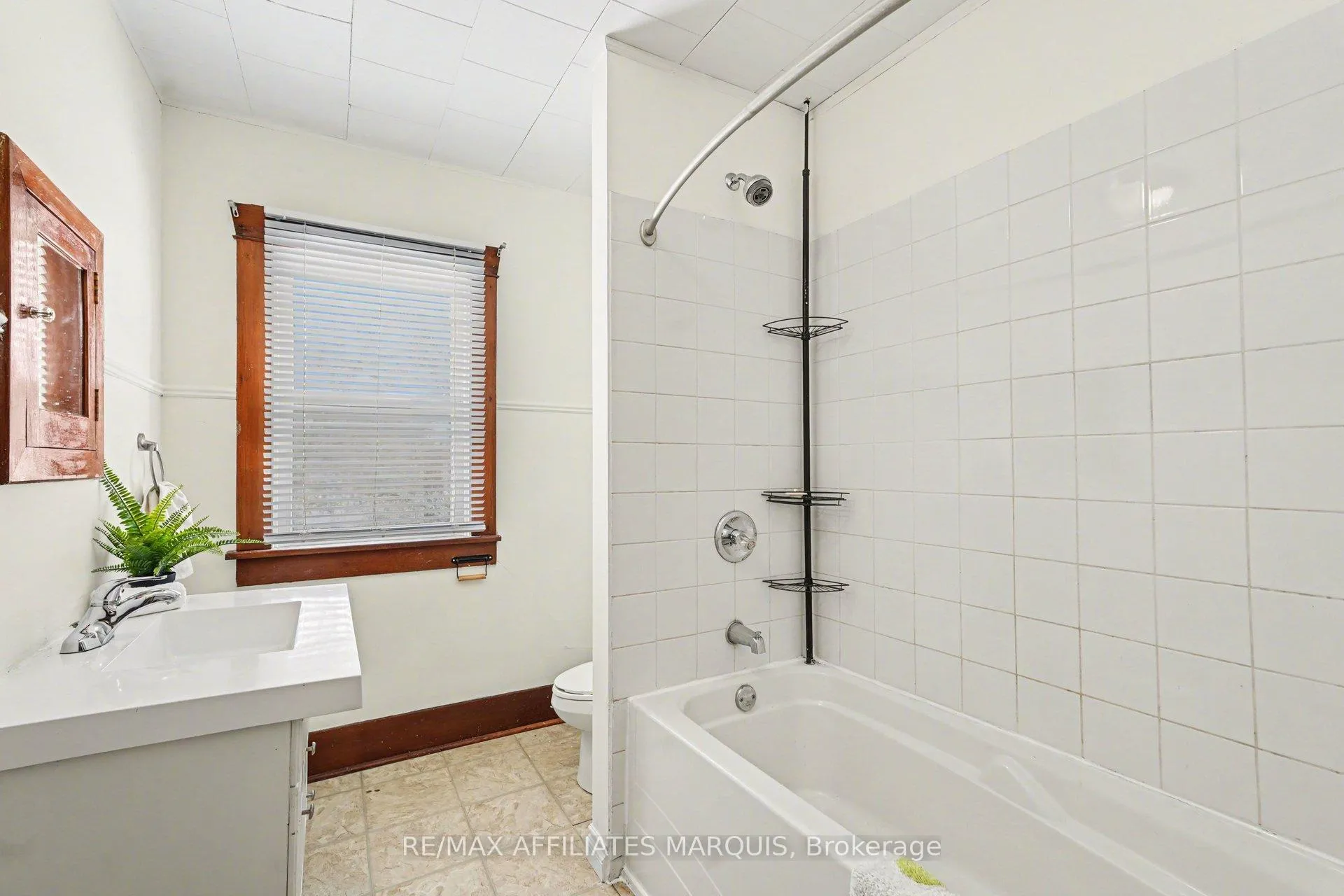 Photo 22 of 49-51 McGill Street N, Smiths Falls — HOMEH