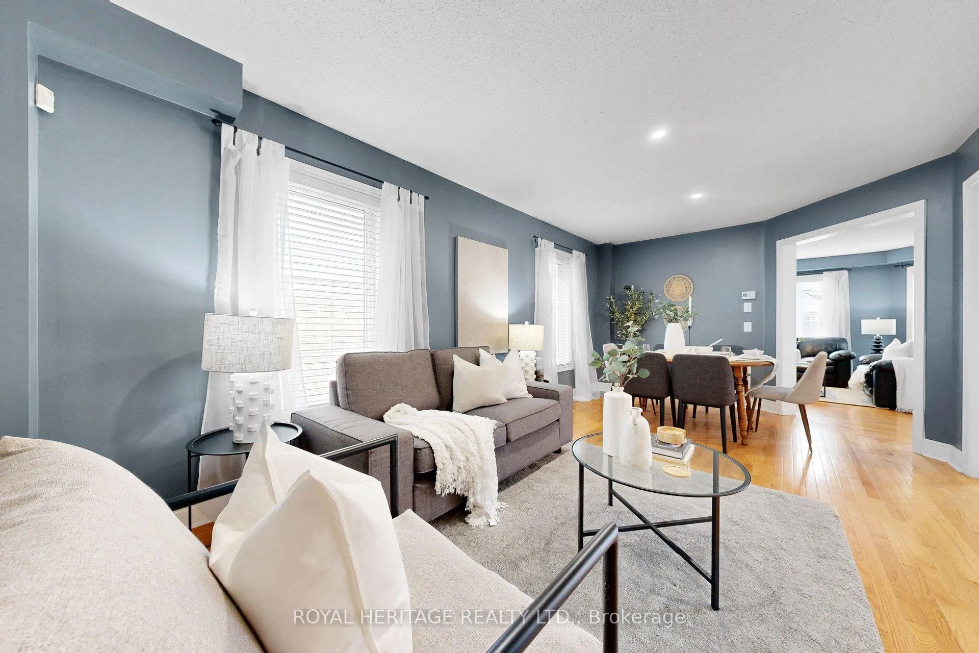 Photo 6 of 32 Bathgate Crescent, Clarington, Courtice — HOMEH