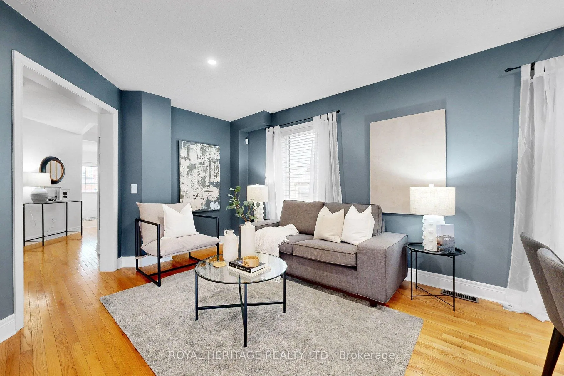 Photo 7 of 32 Bathgate Crescent, Clarington, Courtice — HOMEH
