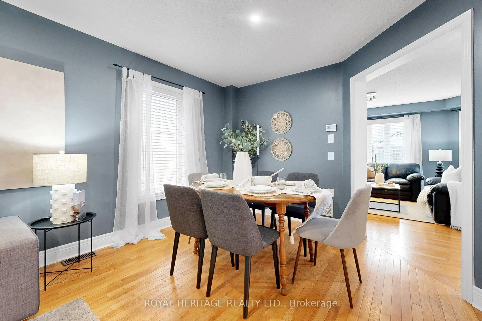 Photo 8 of 32 Bathgate Crescent, Clarington, Courtice — HOMEH