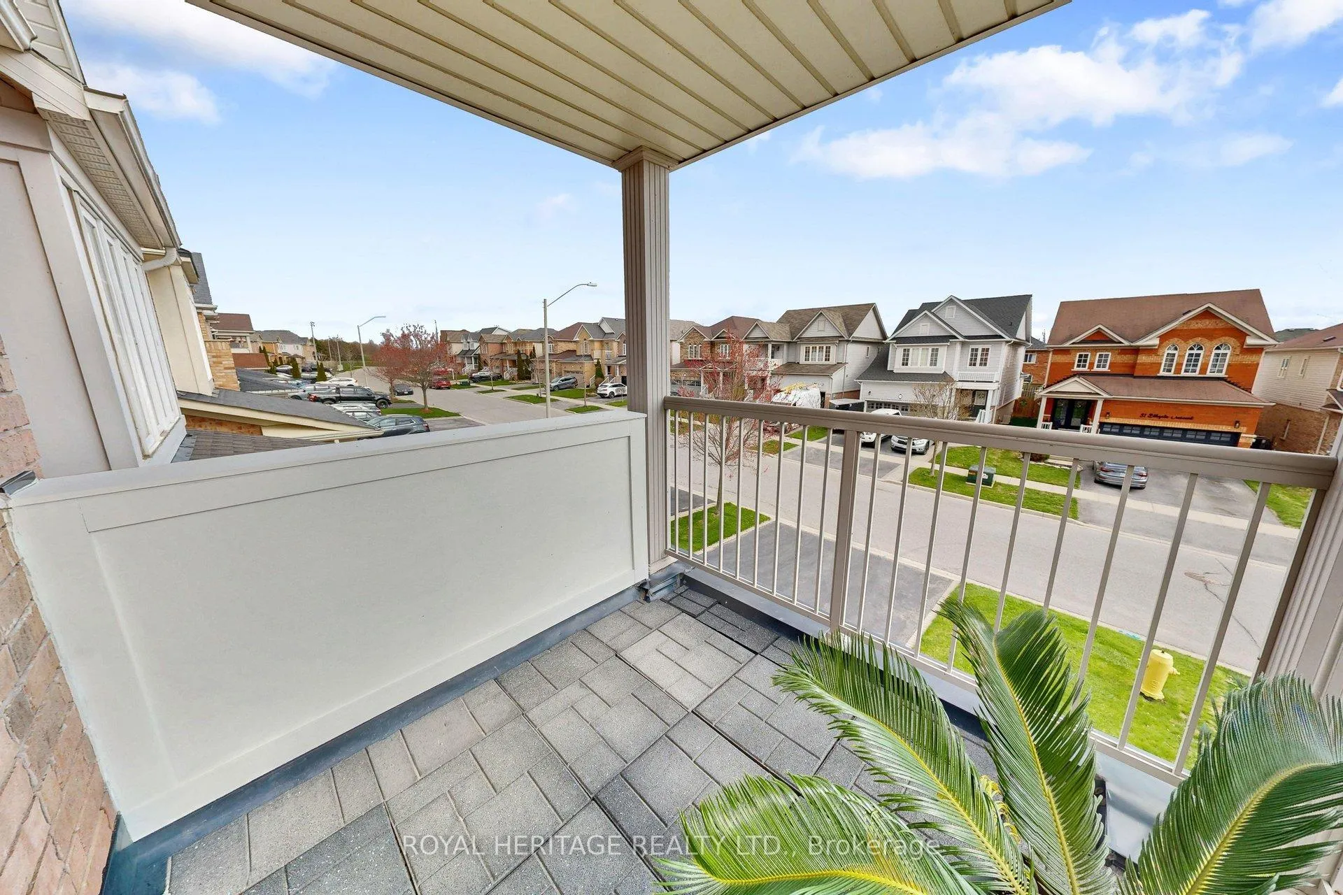 Photo 21 of 32 Bathgate Crescent, Clarington, Courtice — HOMEH