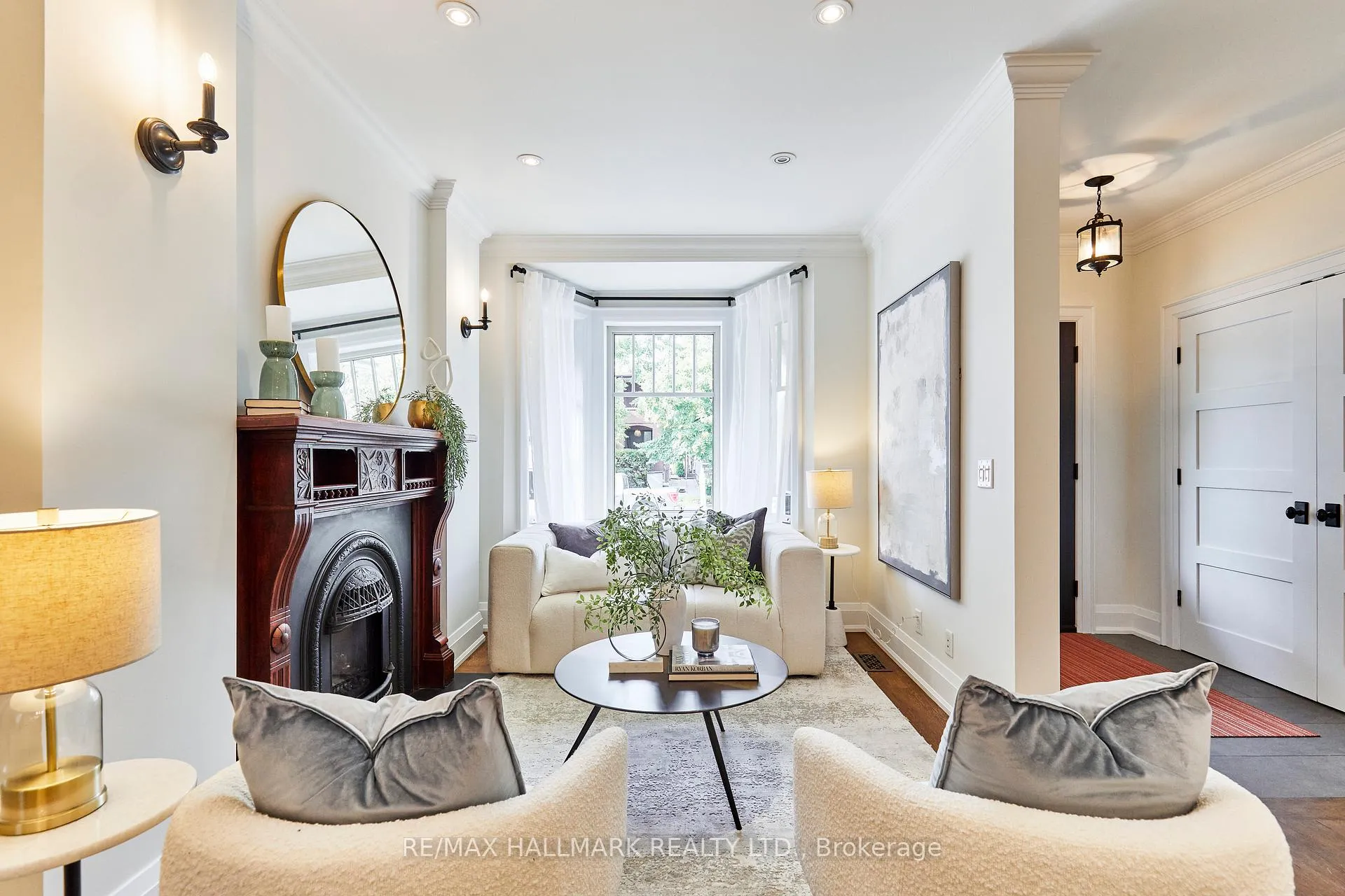 Photo 2 of 645 Balliol Street, Toronto, Mount Pleasant East — HOMEH