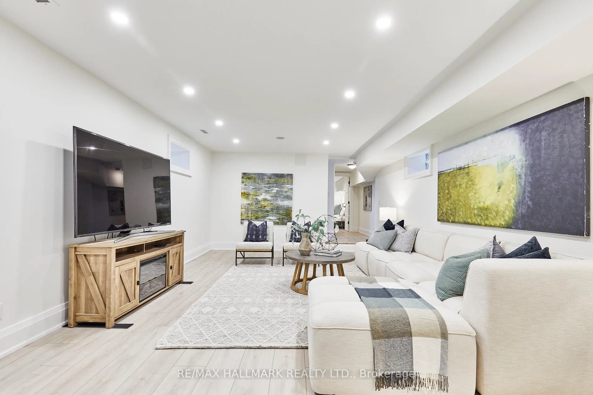 Photo 23 of 645 Balliol Street, Toronto, Mount Pleasant East — HOMEH
