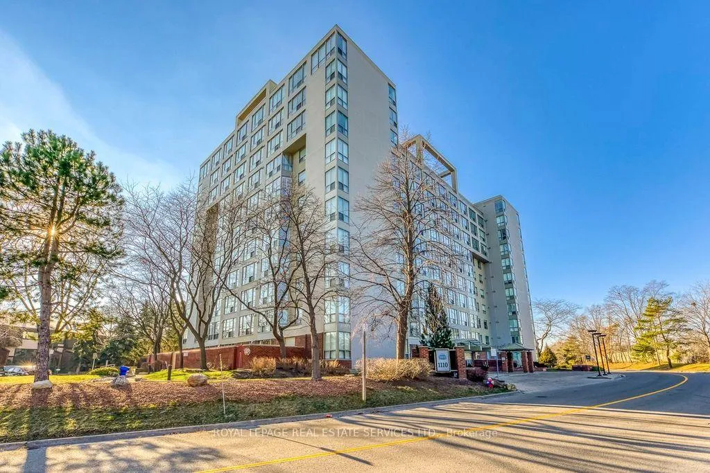 Photo 2 of Unit 709, 1110 Walden Circle, Mississauga, Clarkson — HOMEH