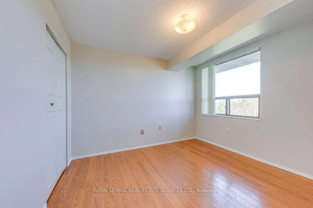 Photo 12 of Unit 709, 1110 Walden Circle, Mississauga, Clarkson — HOMEH