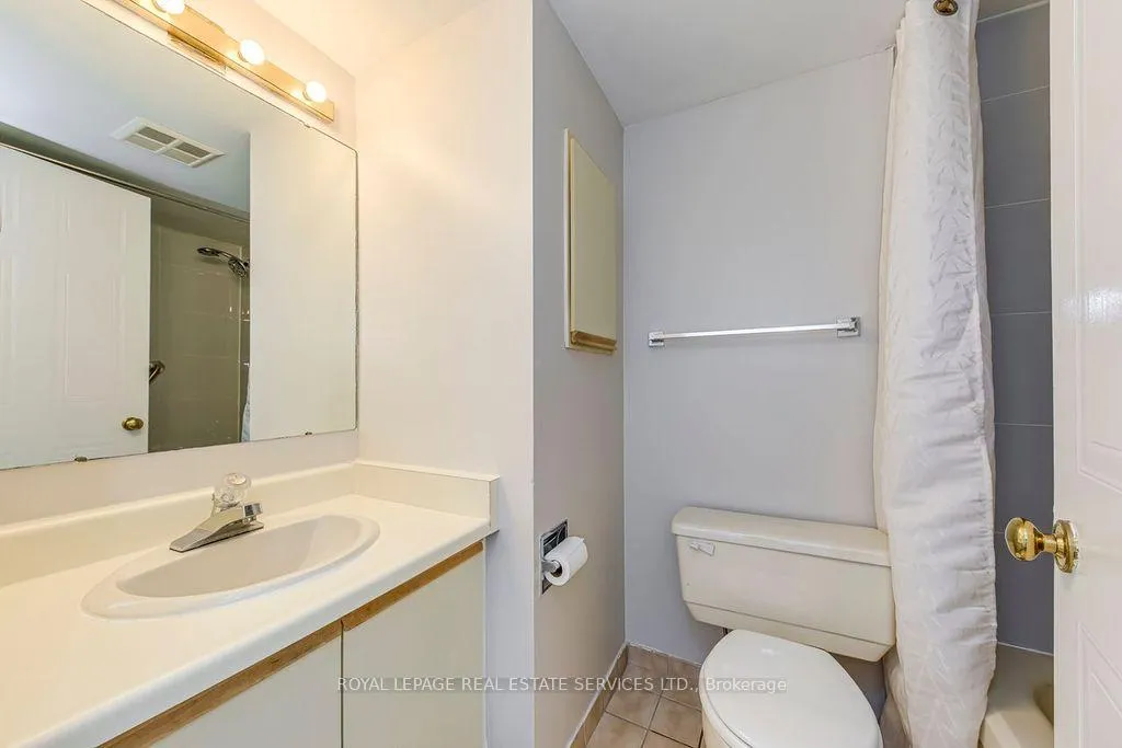 Photo 16 of Unit 709, 1110 Walden Circle, Mississauga, Clarkson — HOMEH