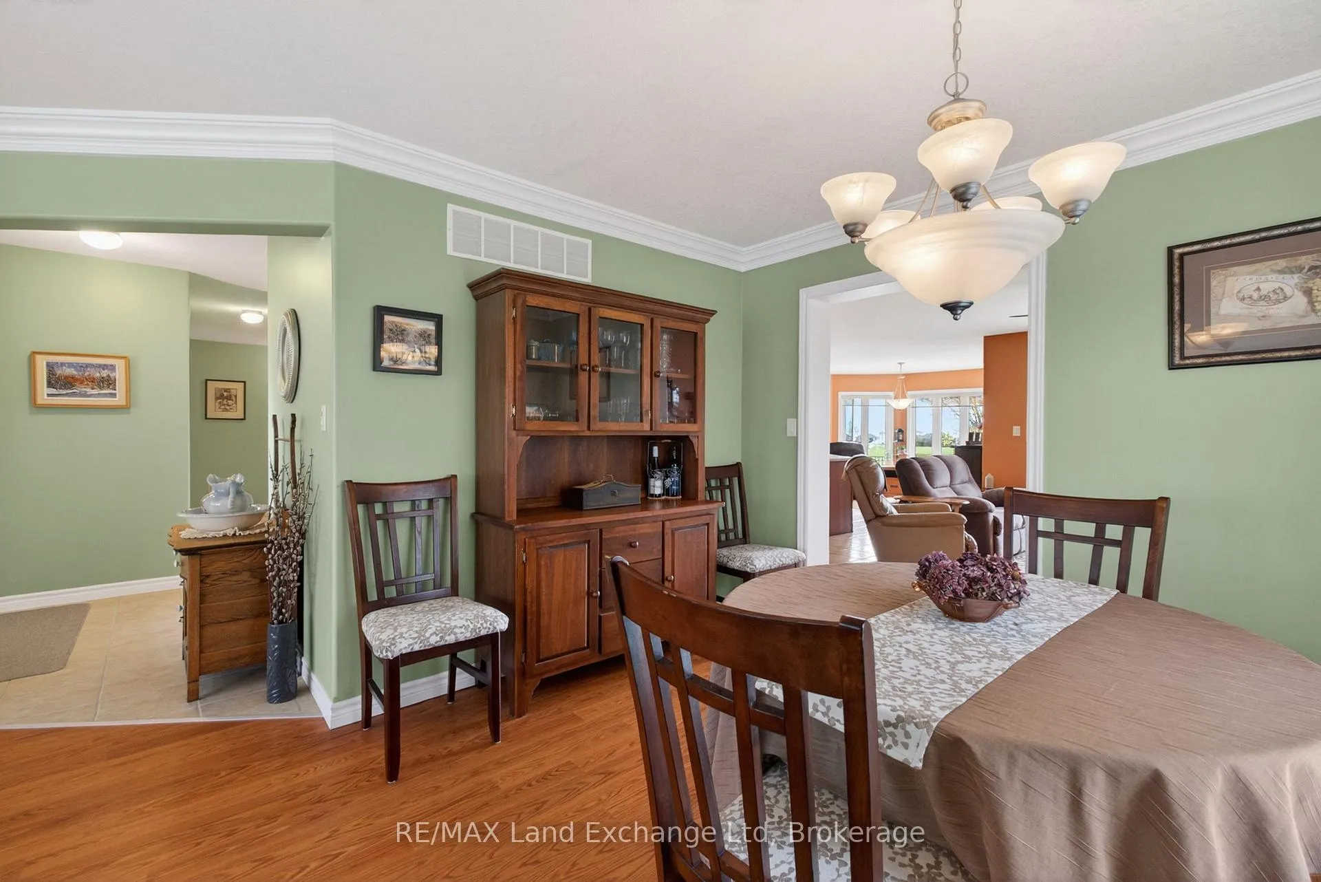 Photo 11 of 196 Brimicombe Crescent, Goderich, Goderich (Town) — HOMEH