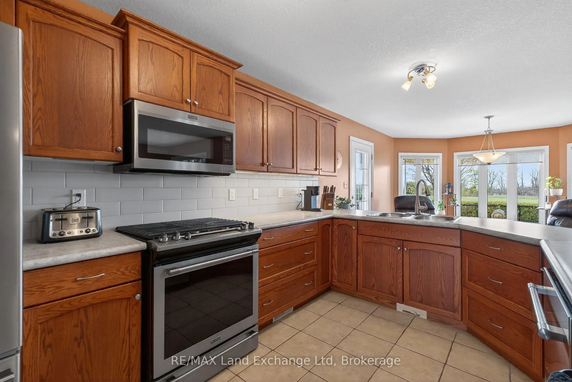Photo 16 of 196 Brimicombe Crescent, Goderich, Goderich (Town) — HOMEH