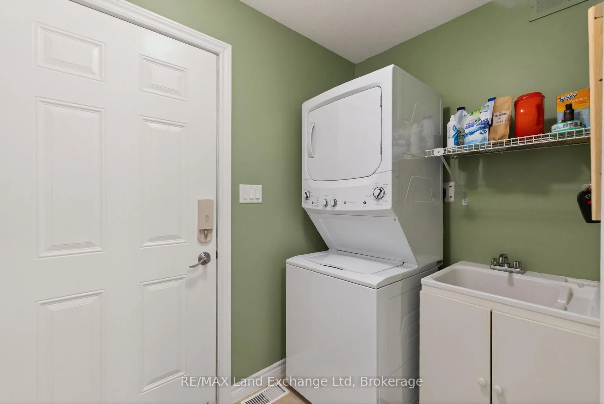 Photo 31 of 196 Brimicombe Crescent, Goderich, Goderich (Town) — HOMEH