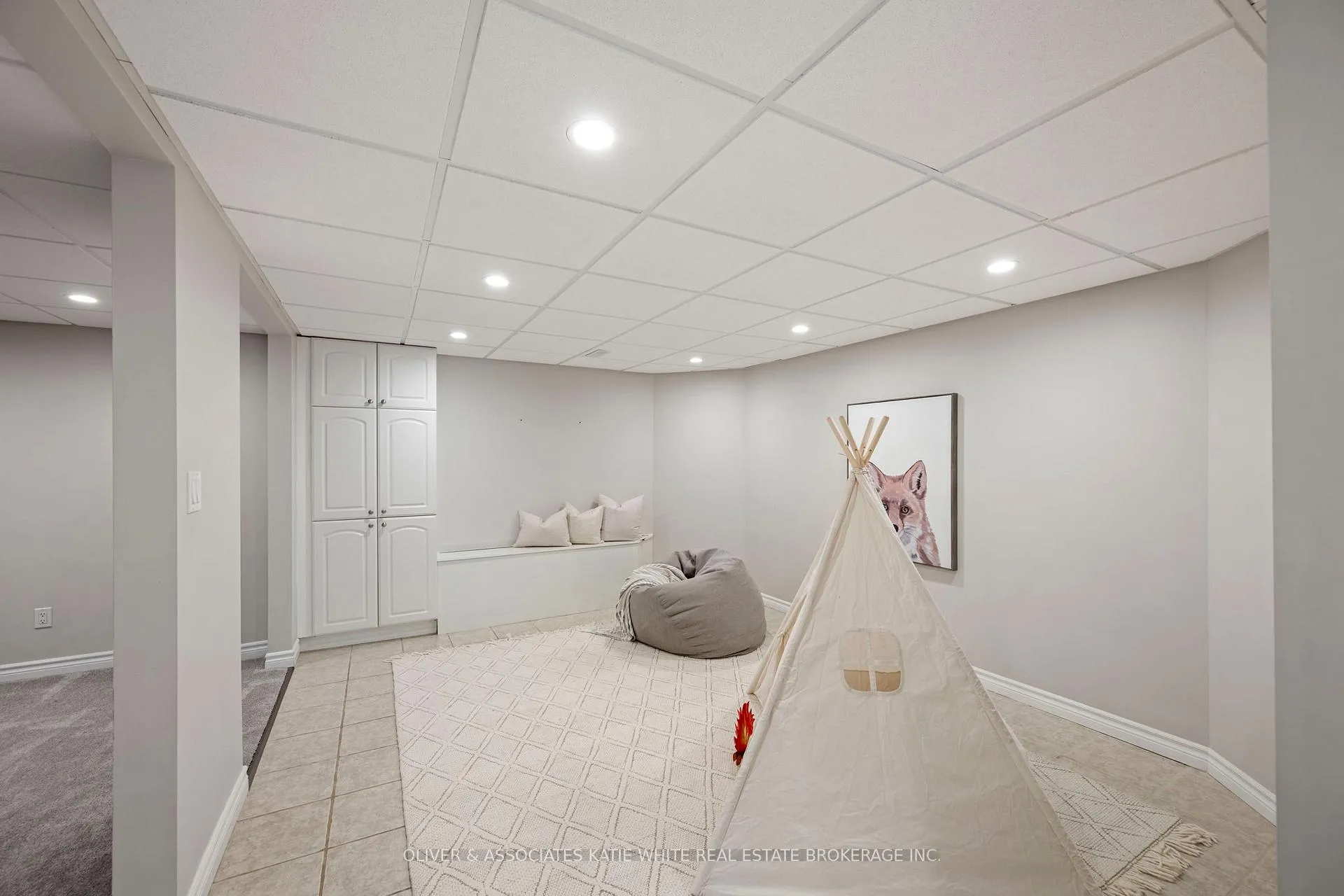 Photo 27 of 53 Timber Drive, London, South B — HOMEH