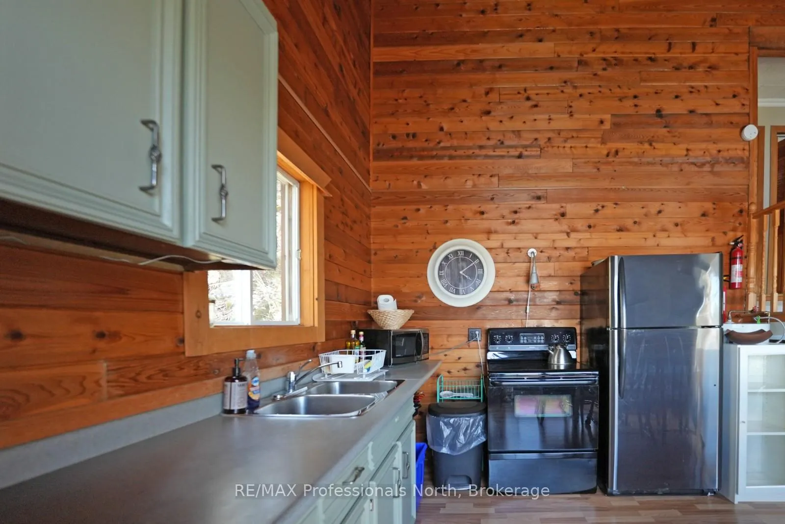 Photo 9 of 1017 Dunn Road, Dysart et al, Dysart — HOMEH