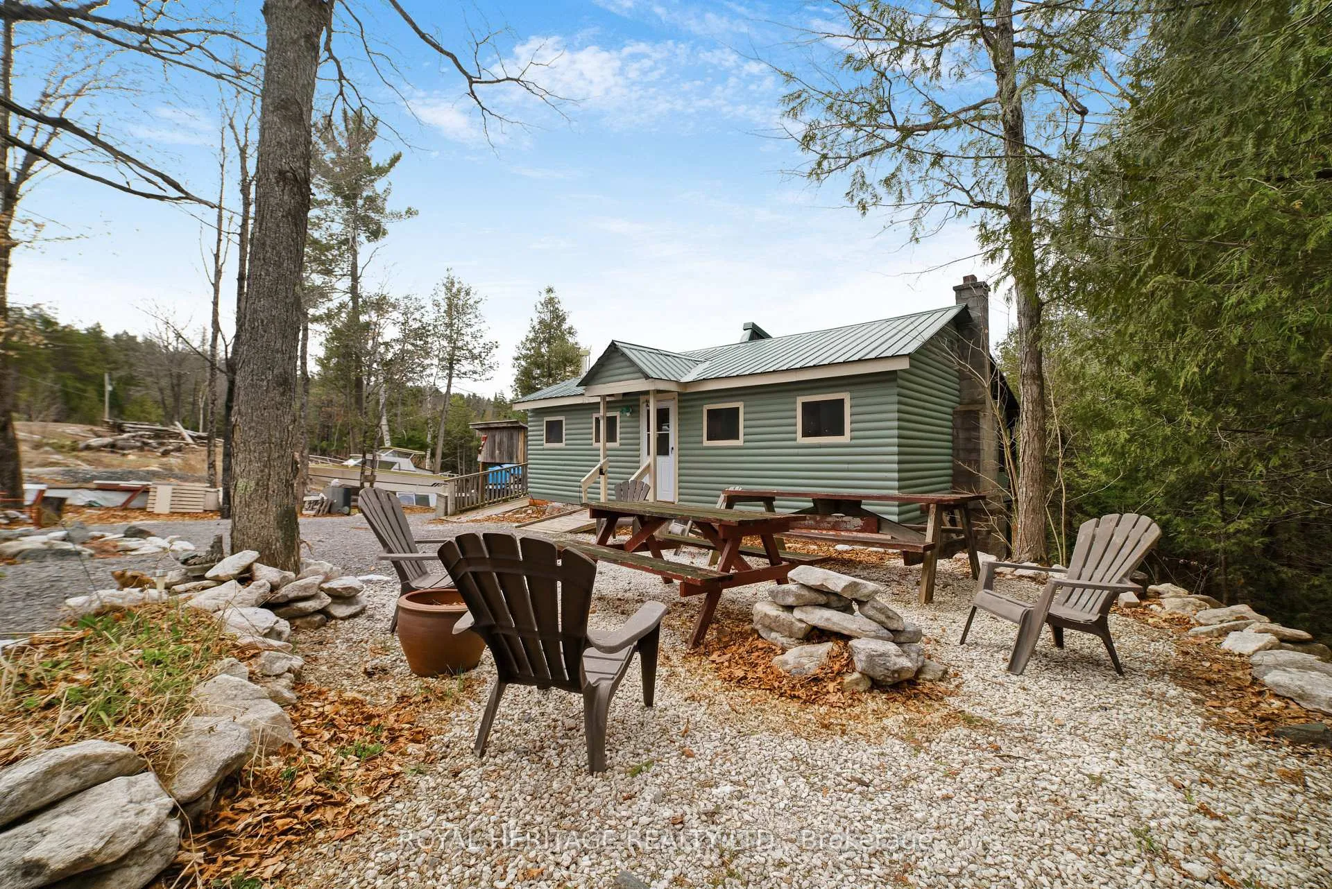 Photo 3 of 817 Darling Concession 7 Road, Lanark Highlands, Lanark Highlands (Darling) Twp — HOMEH