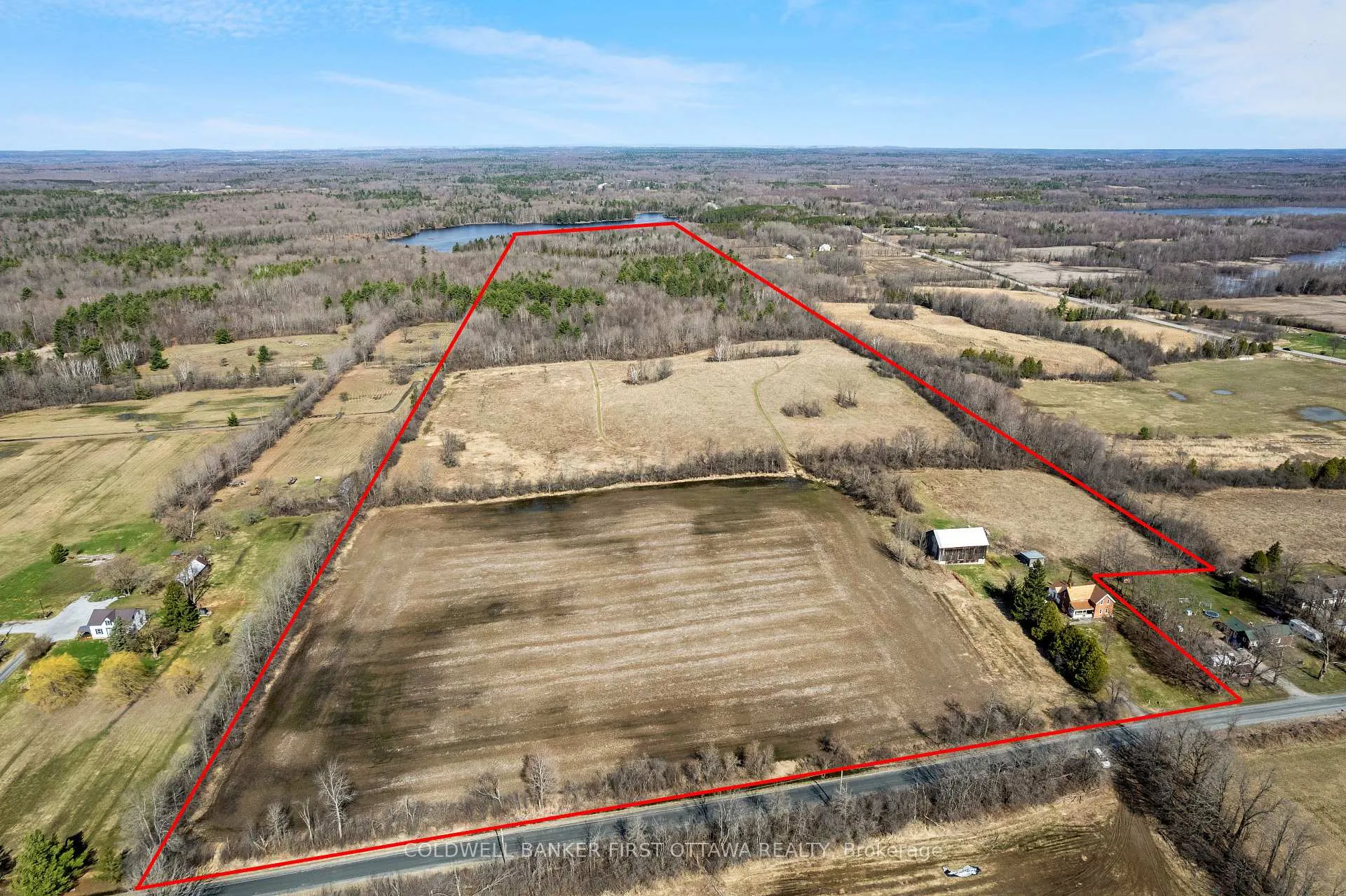Photo 2 of 786 Bathurst 9th Common, Tay Valley, Bathurst/Burgess & Sherbrooke (Bathurst) Twp — HOMEH
