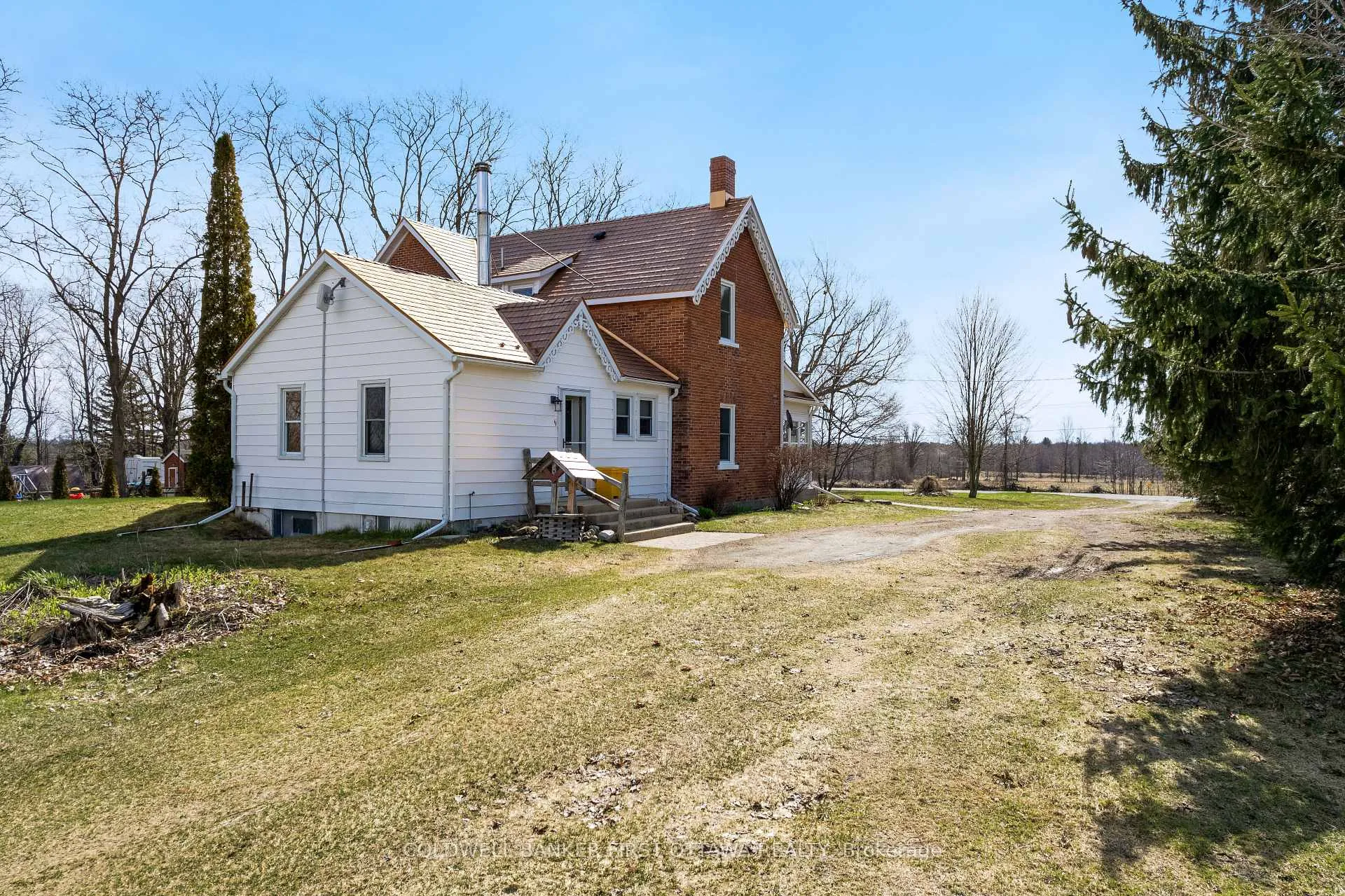 Photo 6 of 786 Bathurst 9th Common, Tay Valley, Bathurst/Burgess & Sherbrooke (Bathurst) Twp — HOMEH