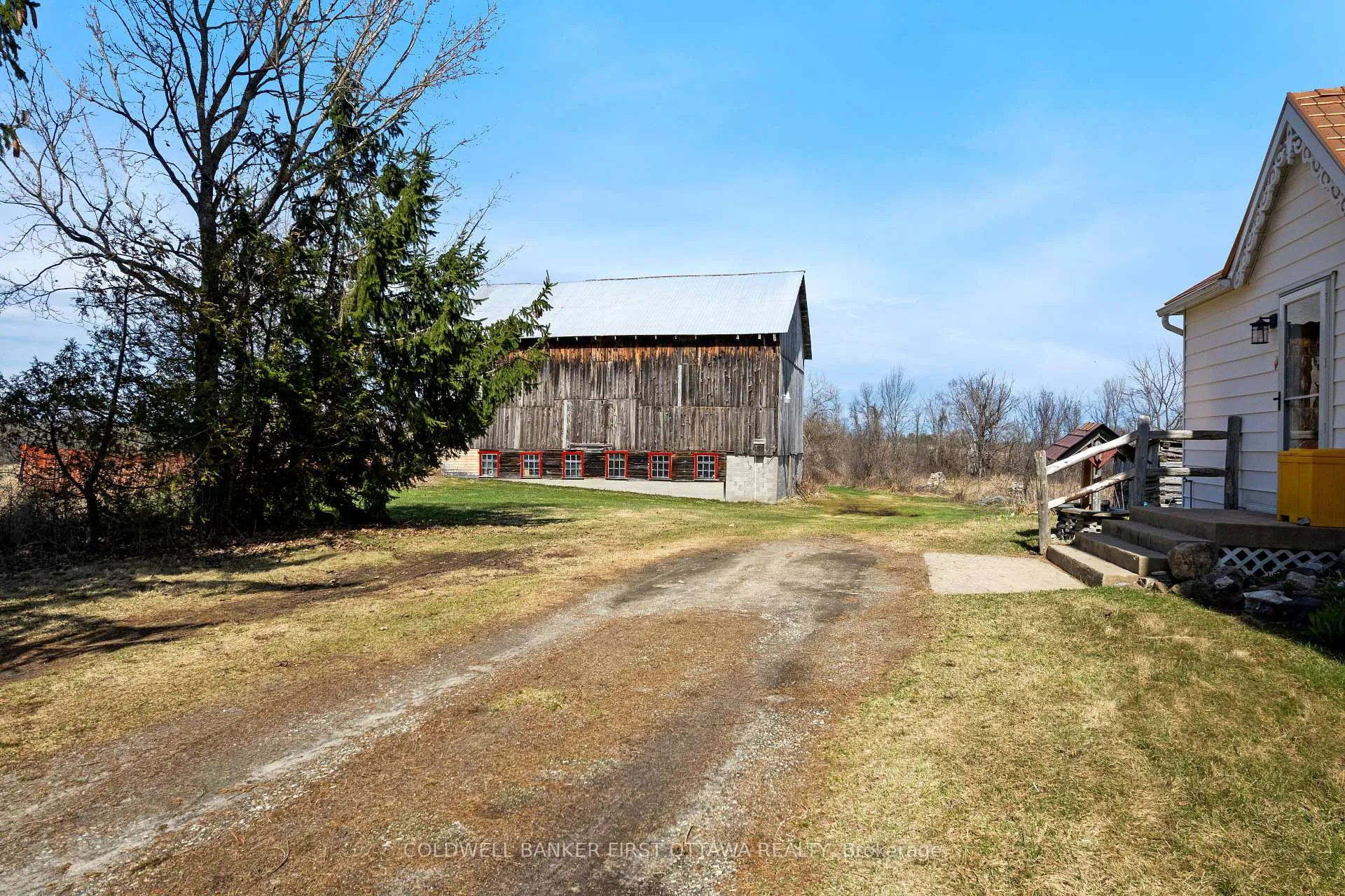 Photo 8 of 786 Bathurst 9th Common, Tay Valley, Bathurst/Burgess & Sherbrooke (Bathurst) Twp — HOMEH