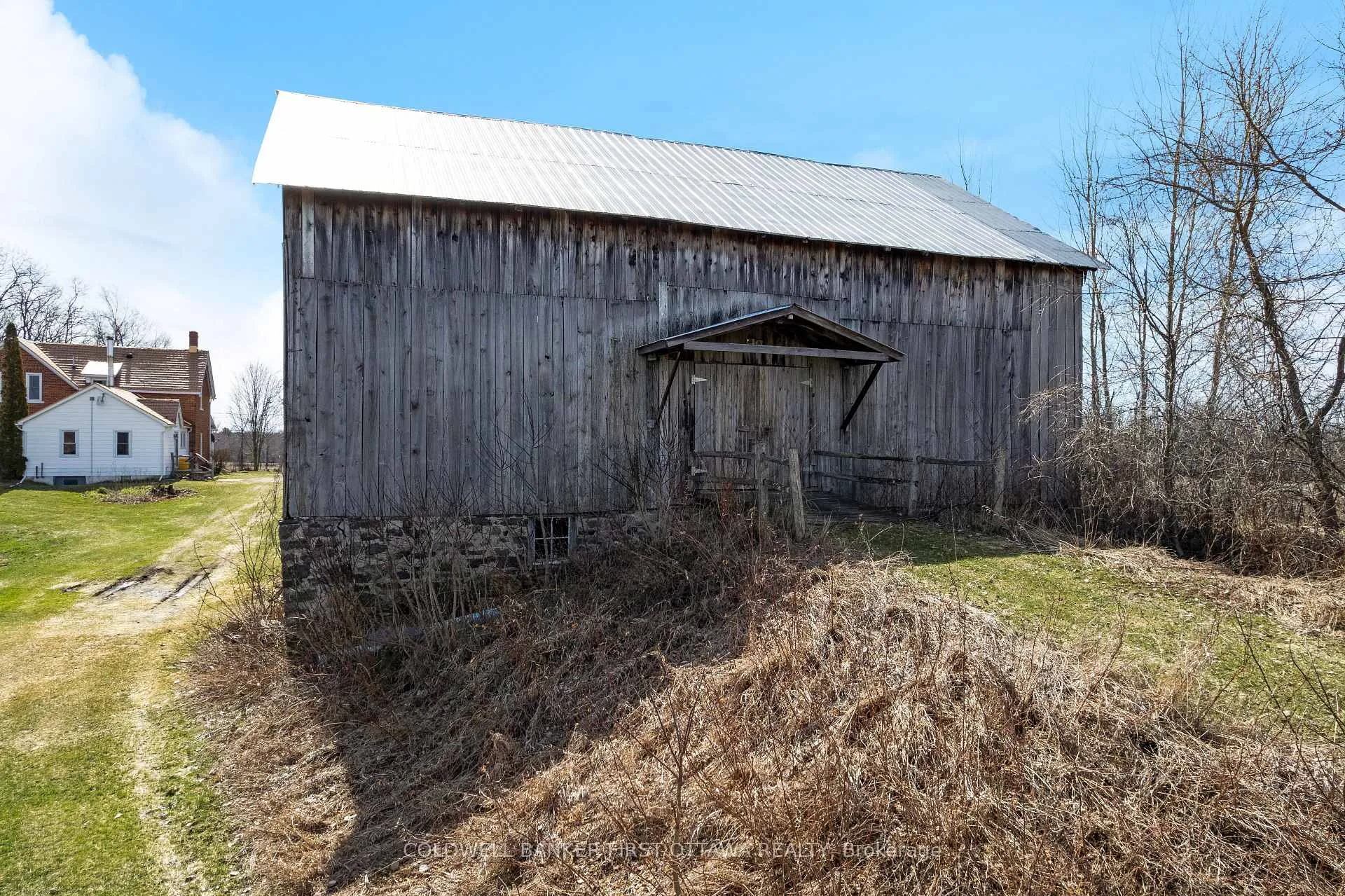 Photo 10 of 786 Bathurst 9th Common, Tay Valley, Bathurst/Burgess & Sherbrooke (Bathurst) Twp — HOMEH