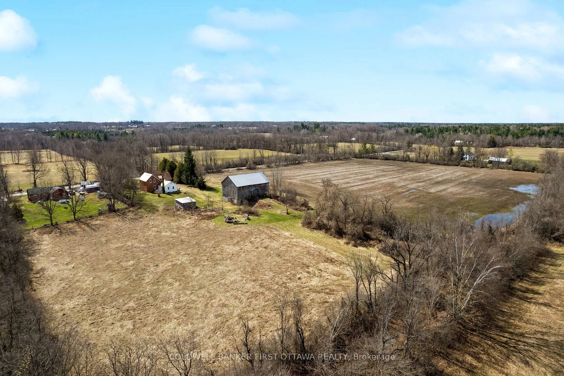 Photo 12 of 786 Bathurst 9th Common, Tay Valley, Bathurst/Burgess & Sherbrooke (Bathurst) Twp — HOMEH