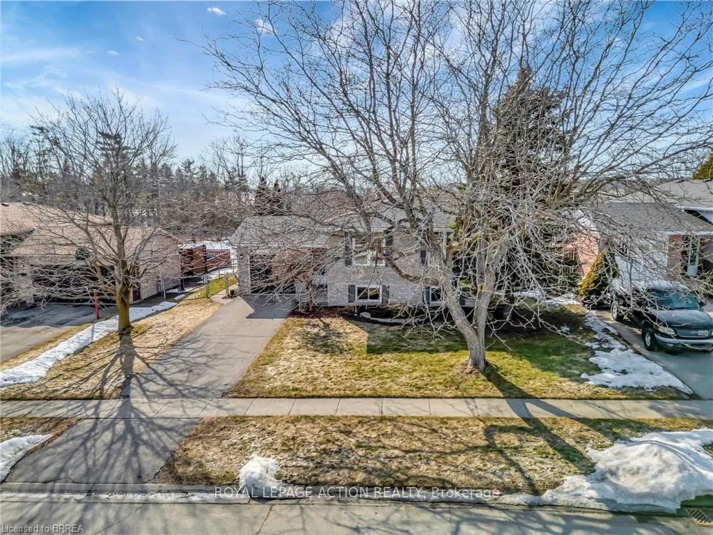 Photo 5 of 21 Scott Street, Brant, Brantford Twp — HOMEH