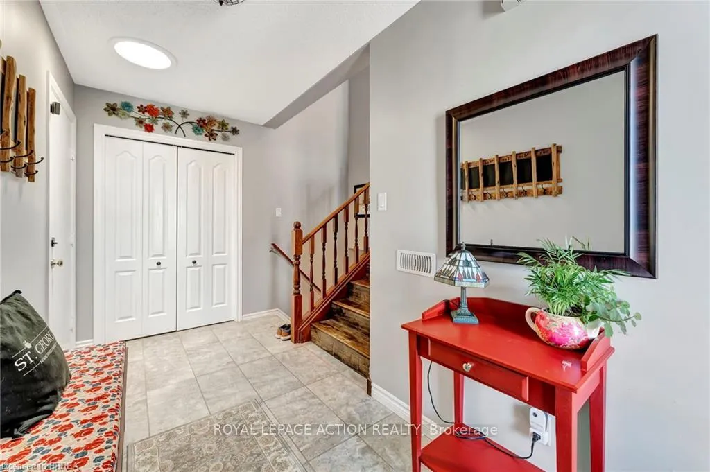 Photo 8 of 21 Scott Street, Brant, Brantford Twp — HOMEH