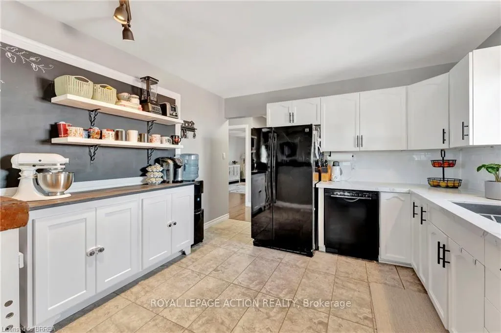 Photo 9 of 21 Scott Street, Brant, Brantford Twp — HOMEH