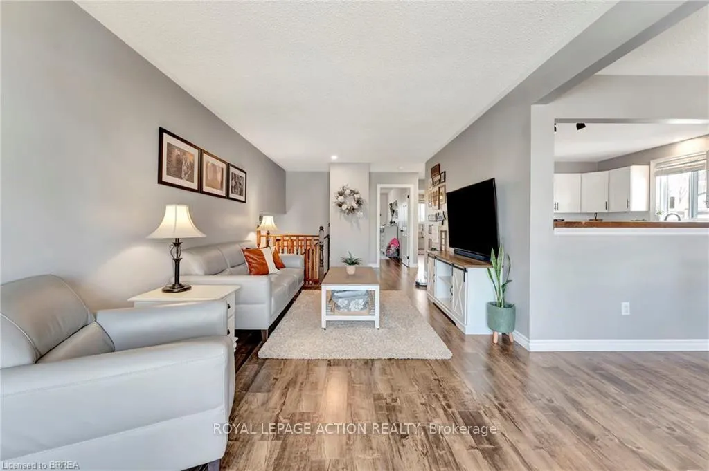 Photo 22 of 21 Scott Street, Brant, Brantford Twp — HOMEH