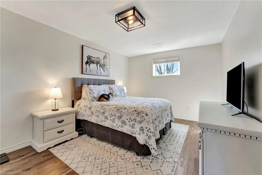 Photo 25 of 21 Scott Street, Brant, Brantford Twp — HOMEH