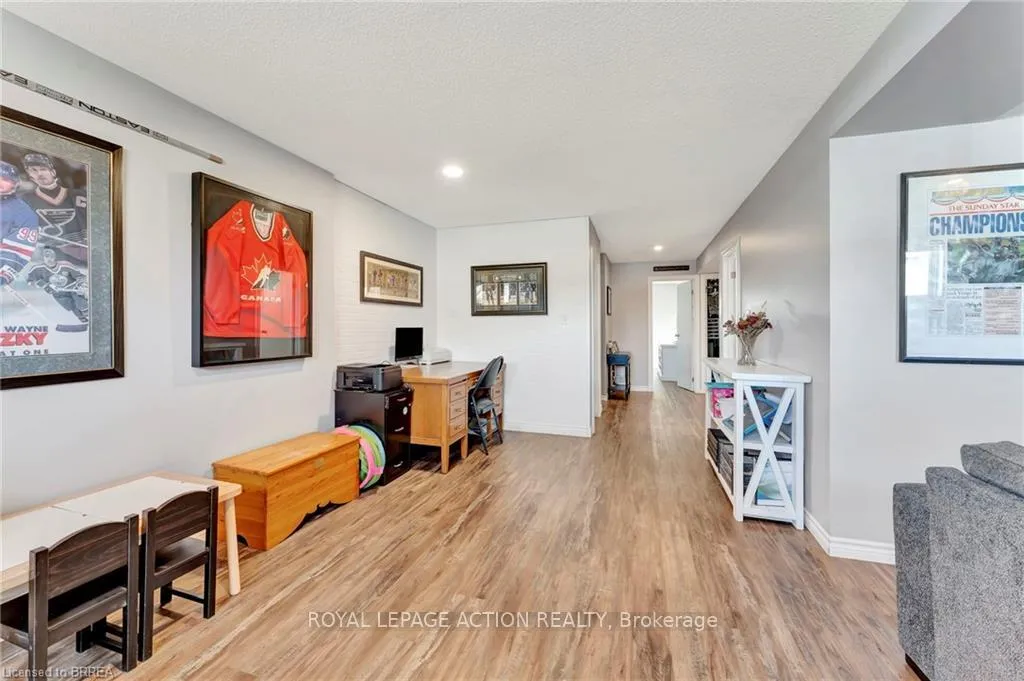 Photo 32 of 21 Scott Street, Brant, Brantford Twp — HOMEH