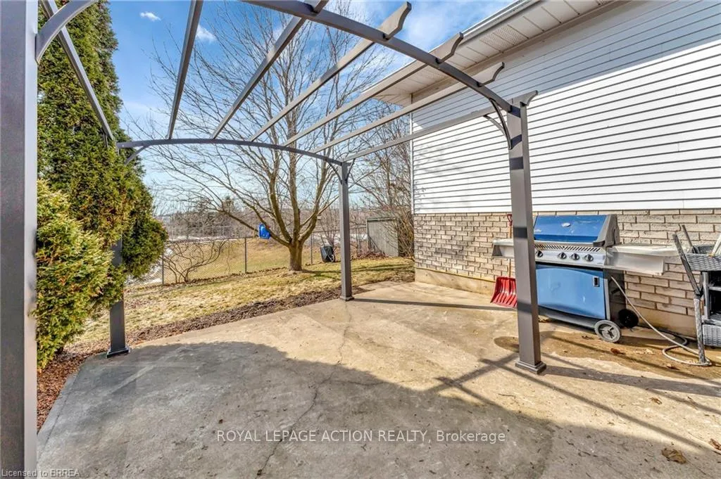 Photo 39 of 21 Scott Street, Brant, Brantford Twp — HOMEH