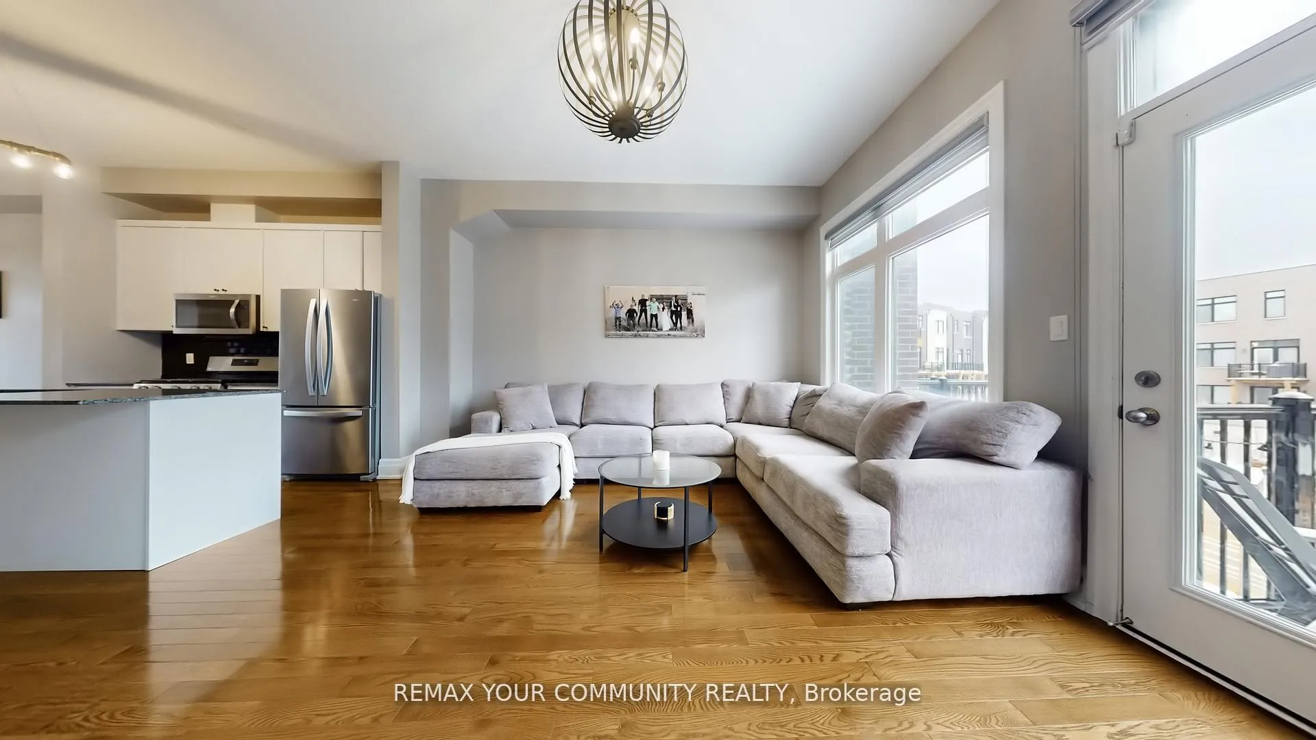 Photo 5 of 251 Thomas Cook Avenue, Vaughan, Patterson — HOMEH