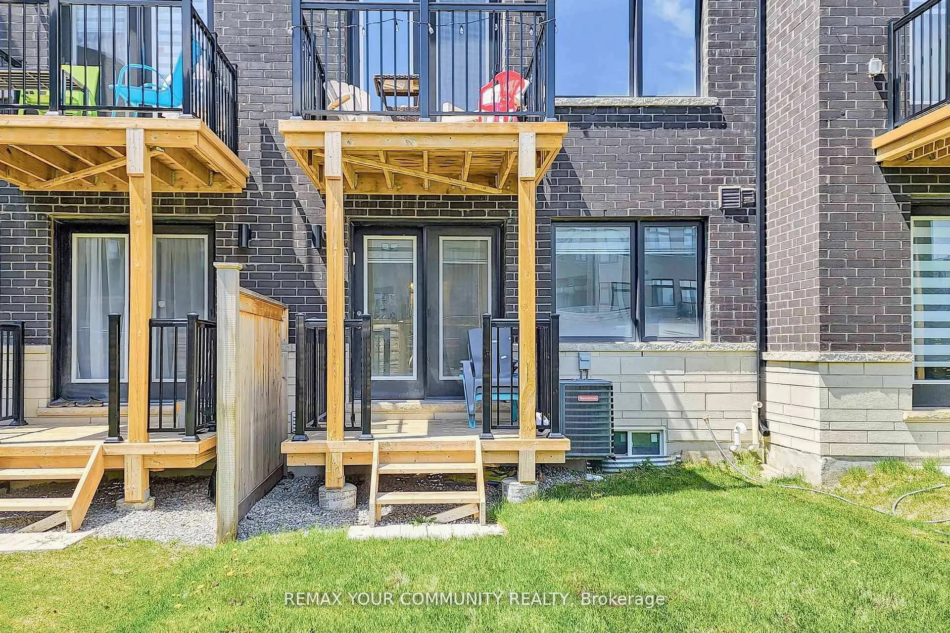 Photo 41 of 251 Thomas Cook Avenue, Vaughan, Patterson — HOMEH
